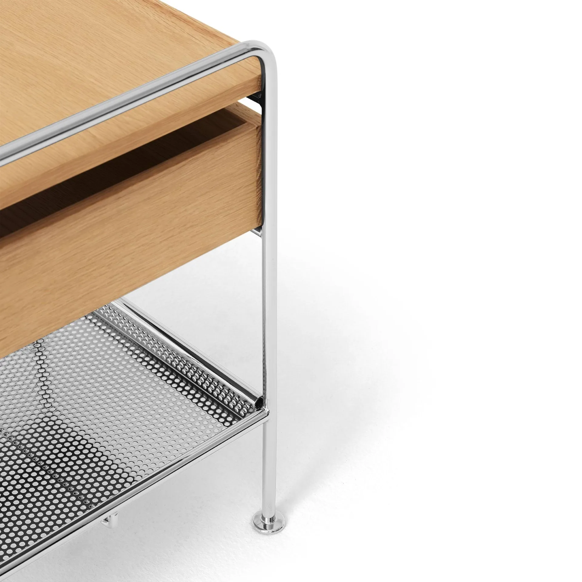 Alima NDS3 Beistelltisch, Lackierte Eiche-Chrome &Tradition
