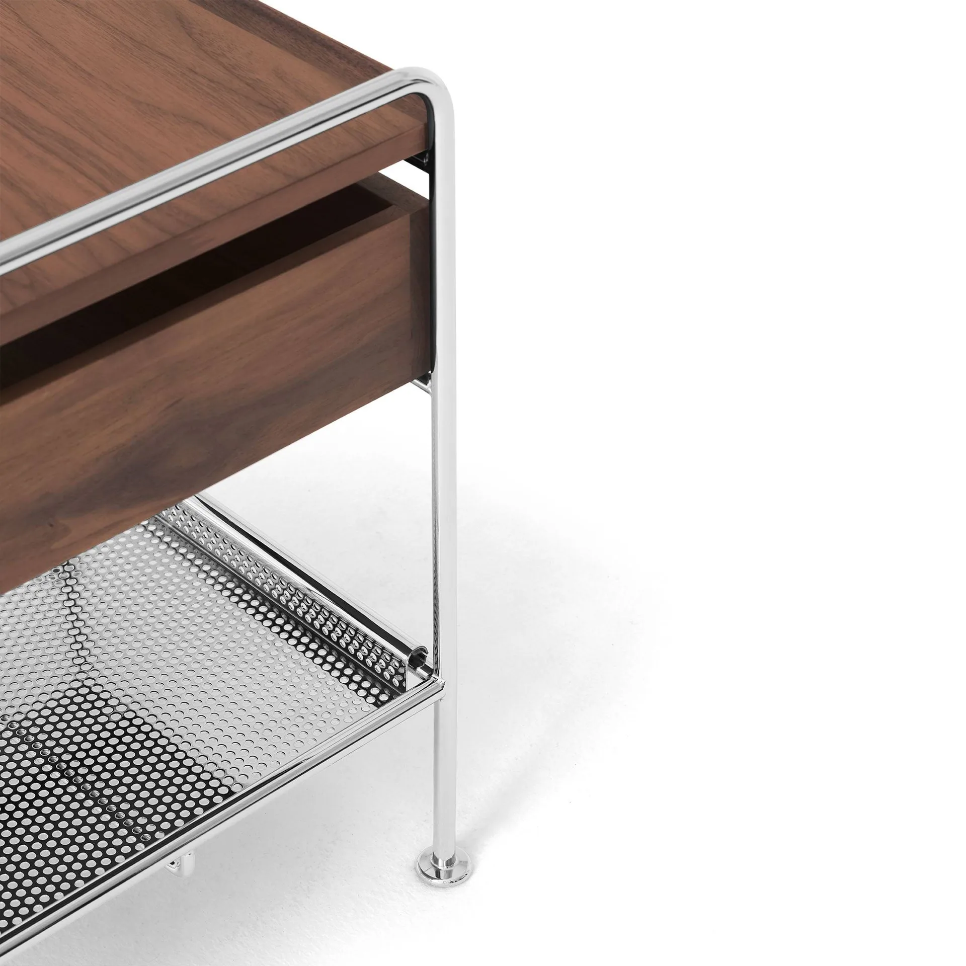 Alima NDS3 Beistelltisch, Lackierte Walnuss-Chrome &Tradition