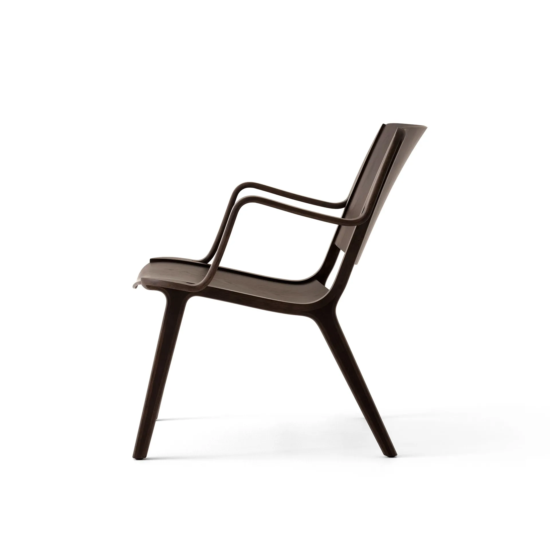 AX HM11 Lounge Chair mit Armlehne, Dark stained oak &Tradition