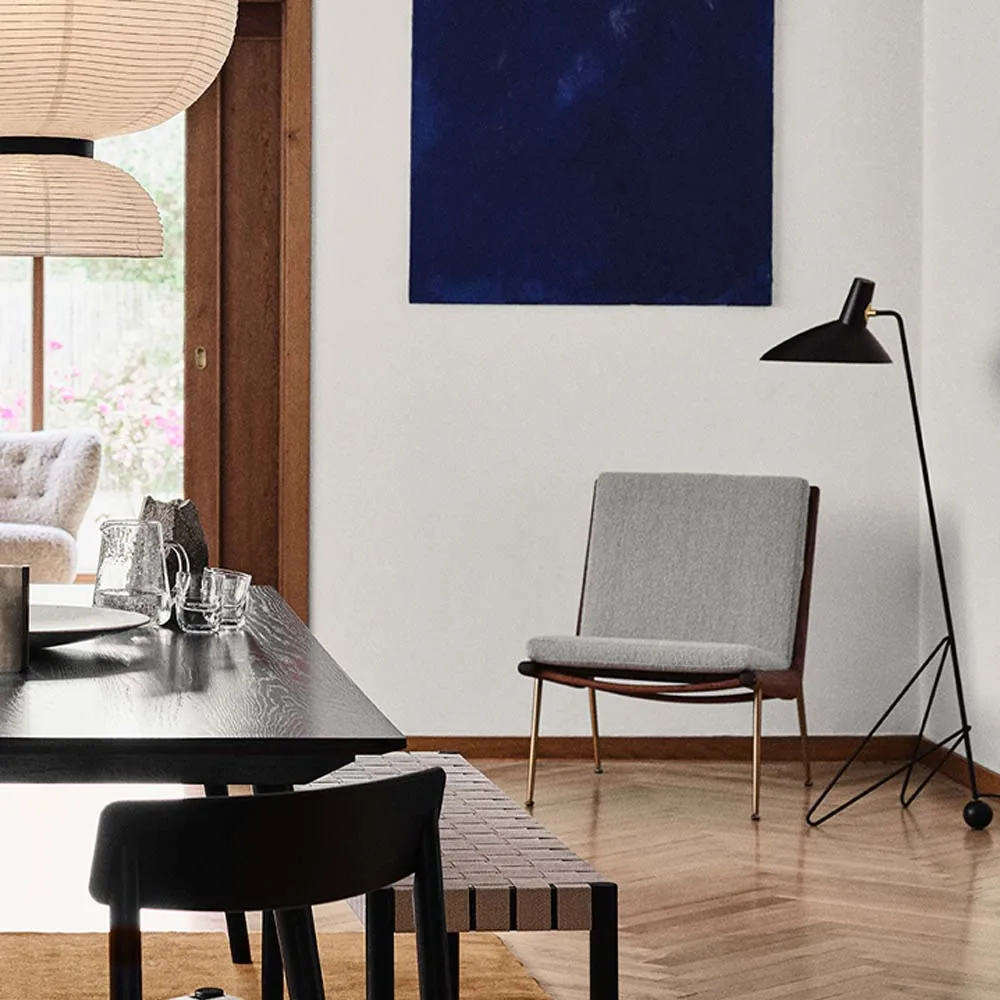 Boomerang HM1 Sessel, Stoff hallingdal 130 grau, Walnussbeine geölt &Tradition