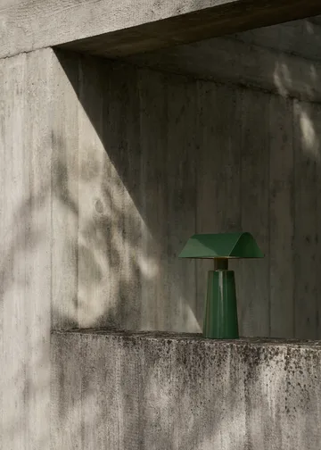 Caret MF1 portable Tischleuchte - Forest - &Tradition