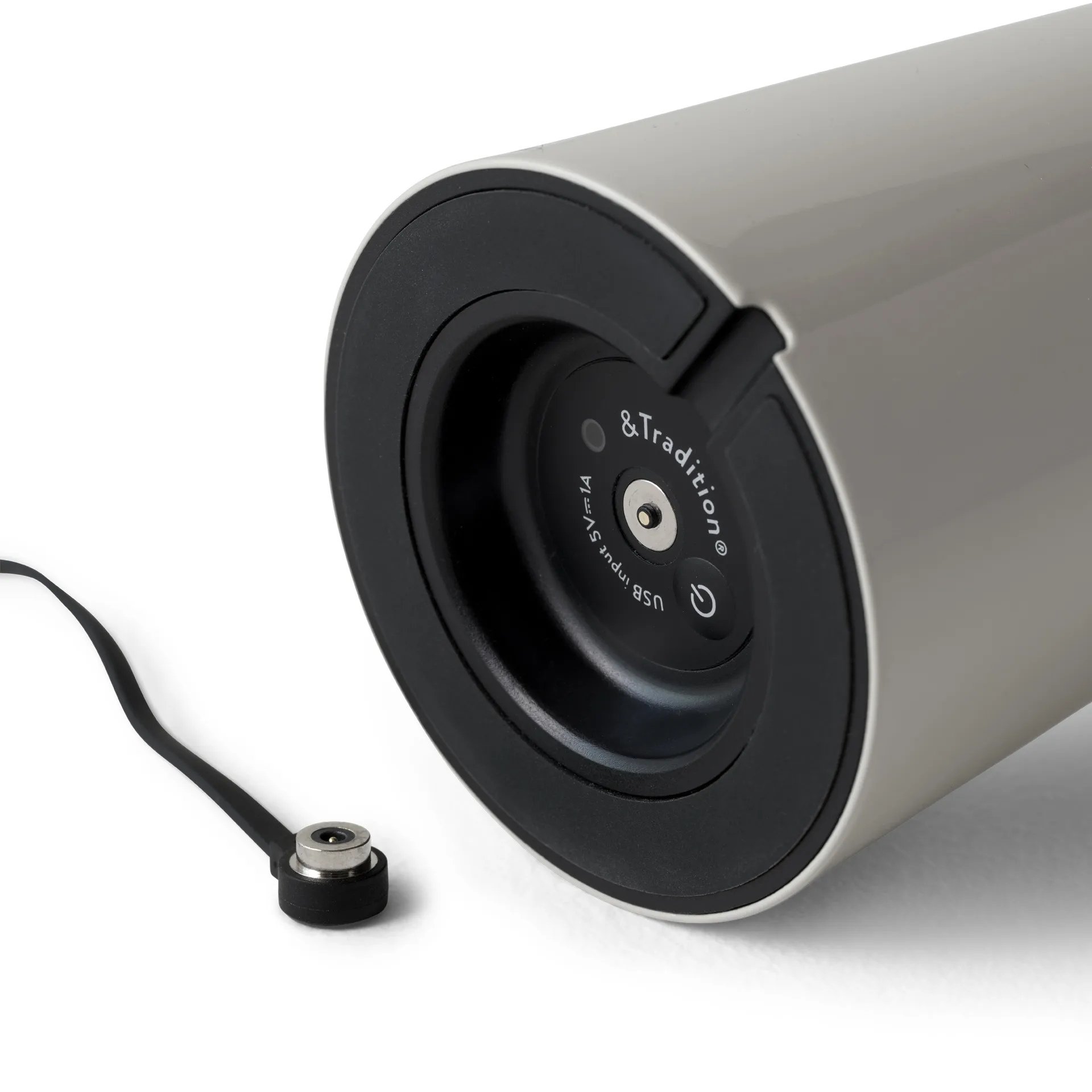 Caret MF1 portable Tischleuchte, Silk grey &Tradition