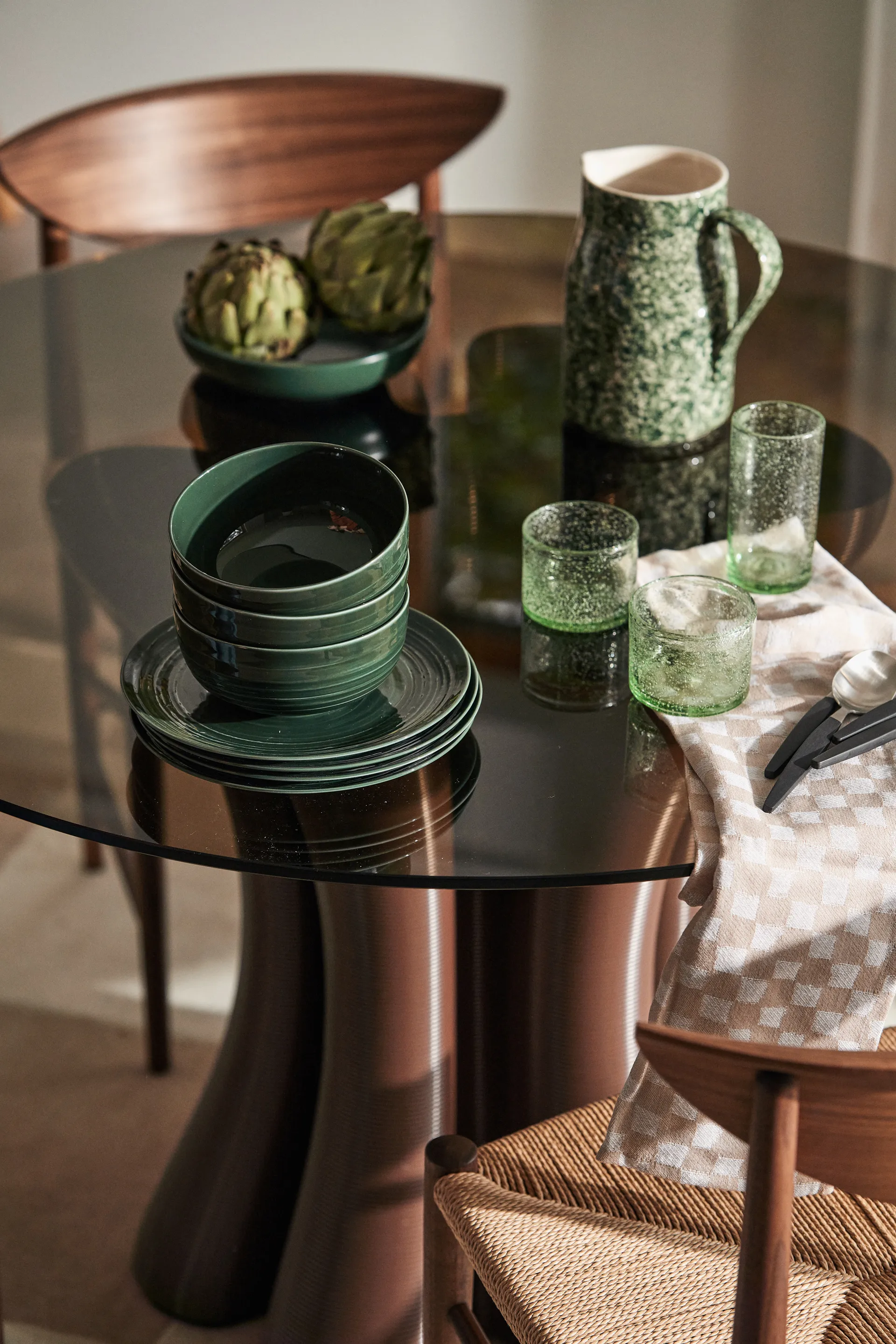 Drawn Stuhl HM3, Walnuss &Tradition