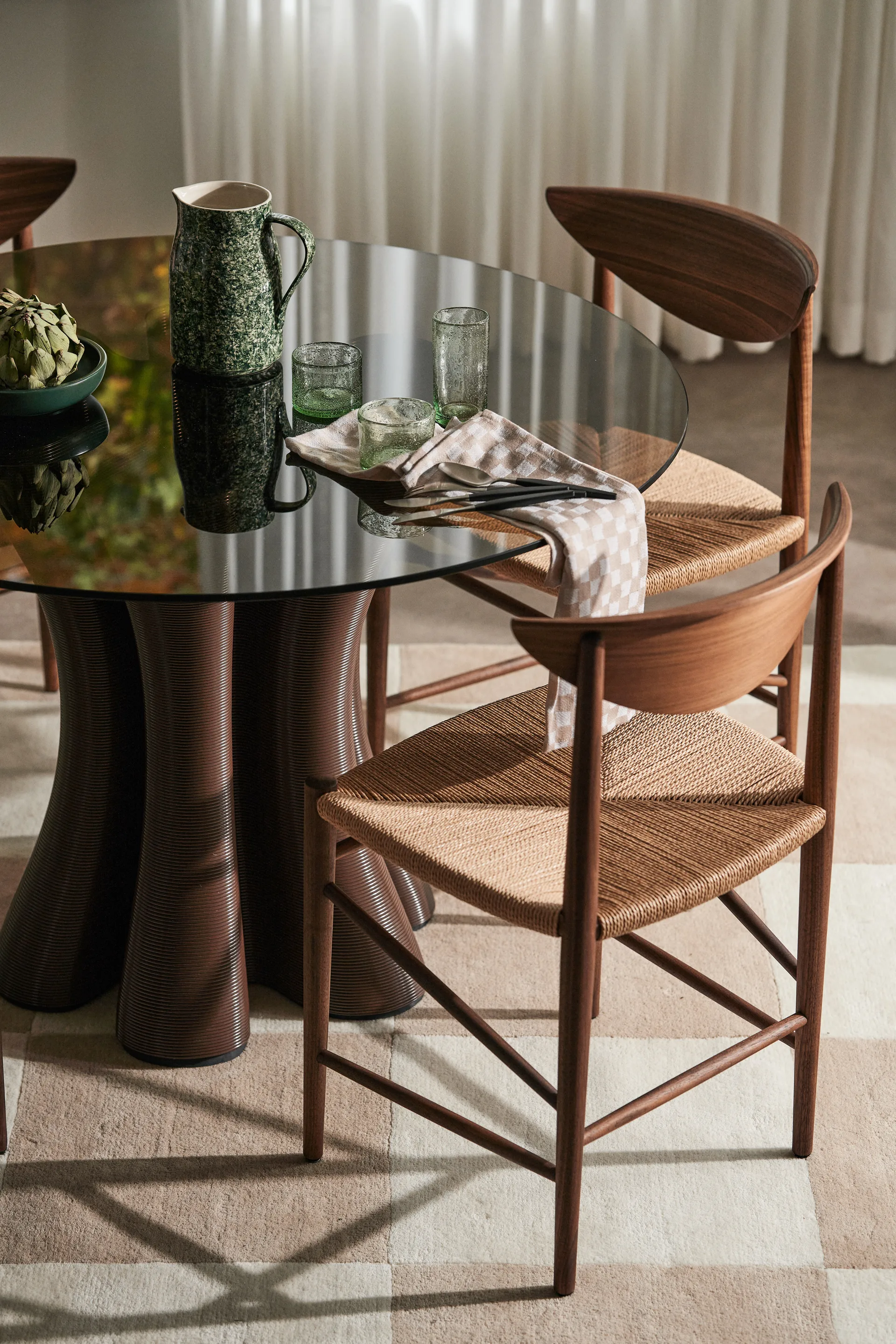 Drawn Stuhl HM3, Walnuss &Tradition