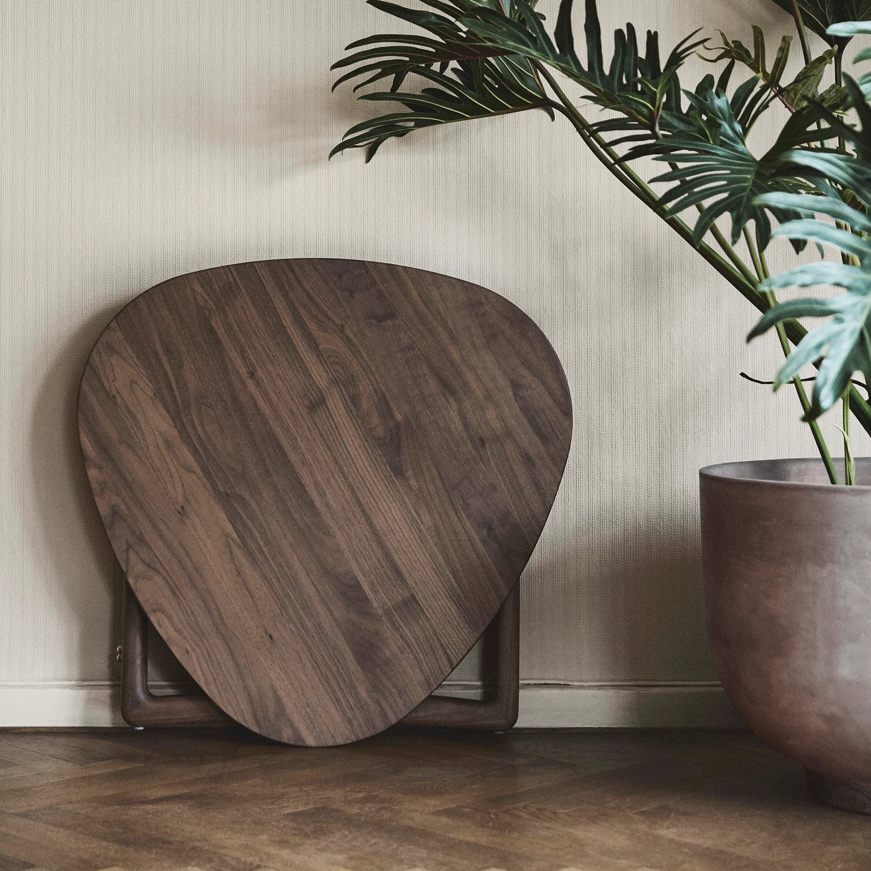 Drop Leaf Couchtisch HM5, Walnut &Tradition