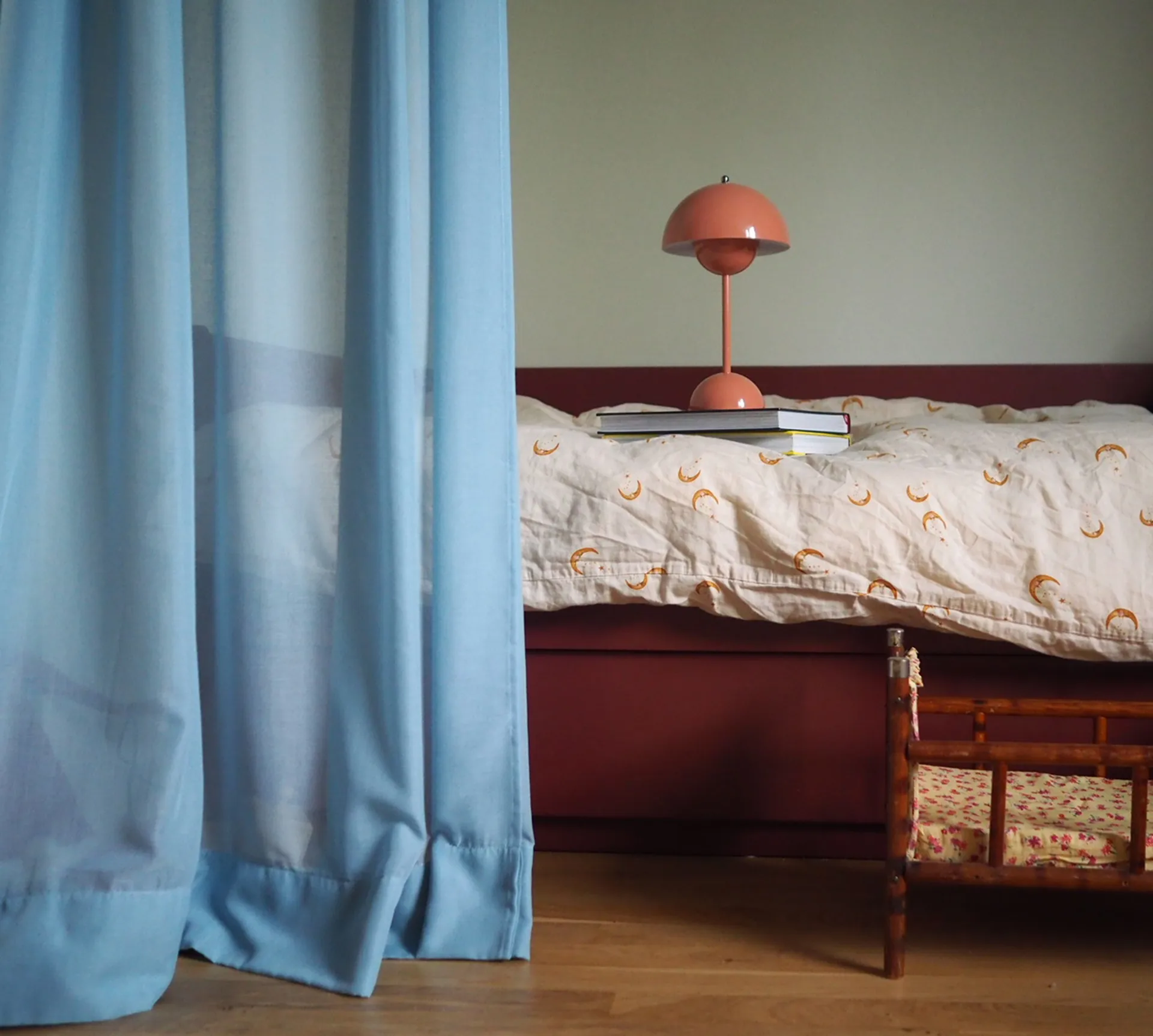 Flowerpot portable Tischleuchte VP9, Beige red &Tradition