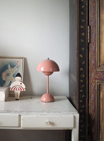 Flowerpot portable Tischleuchte VP9 - Beige red - &Tradition