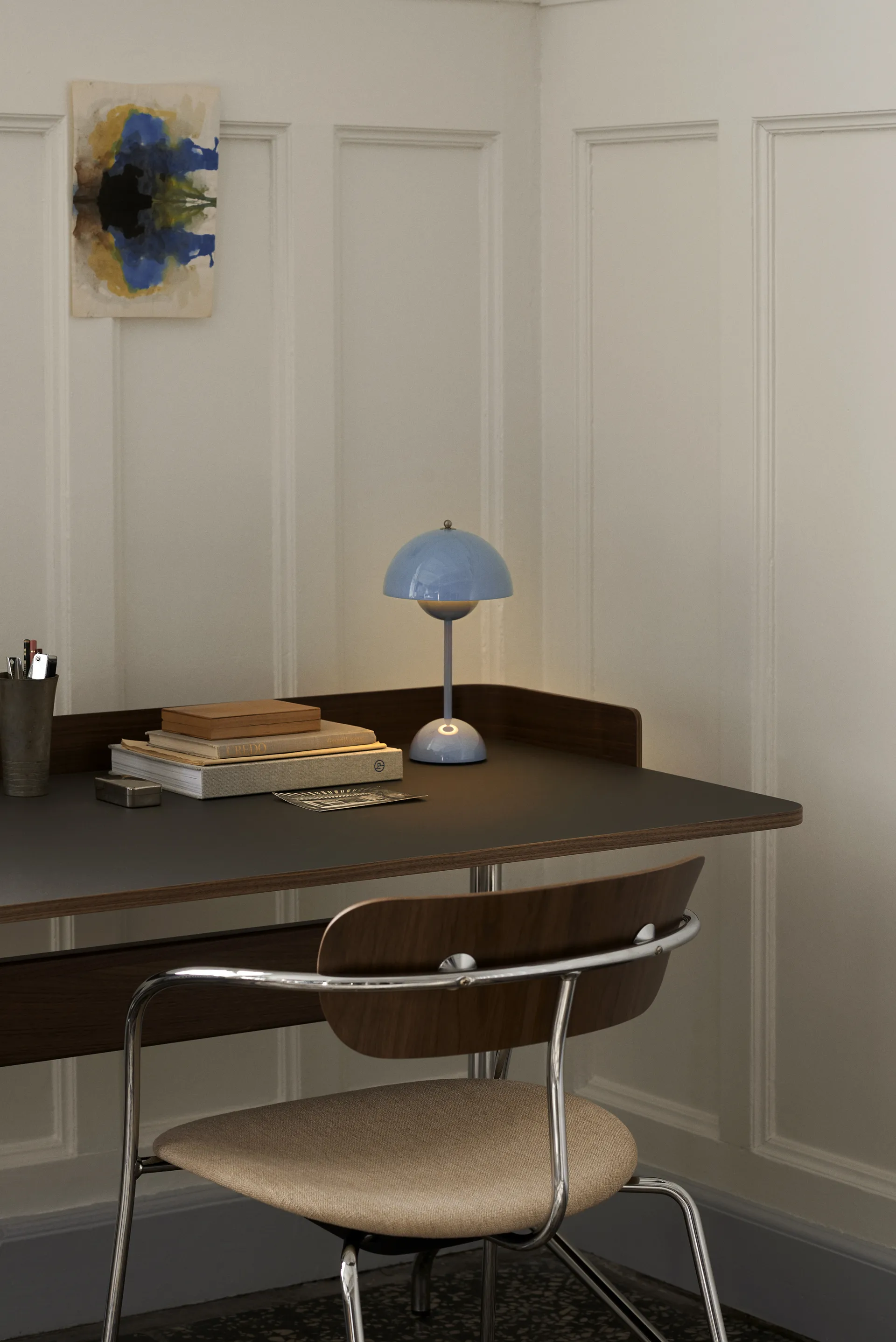 Flowerpot portable Tischleuchte VP9, Light blue &Tradition