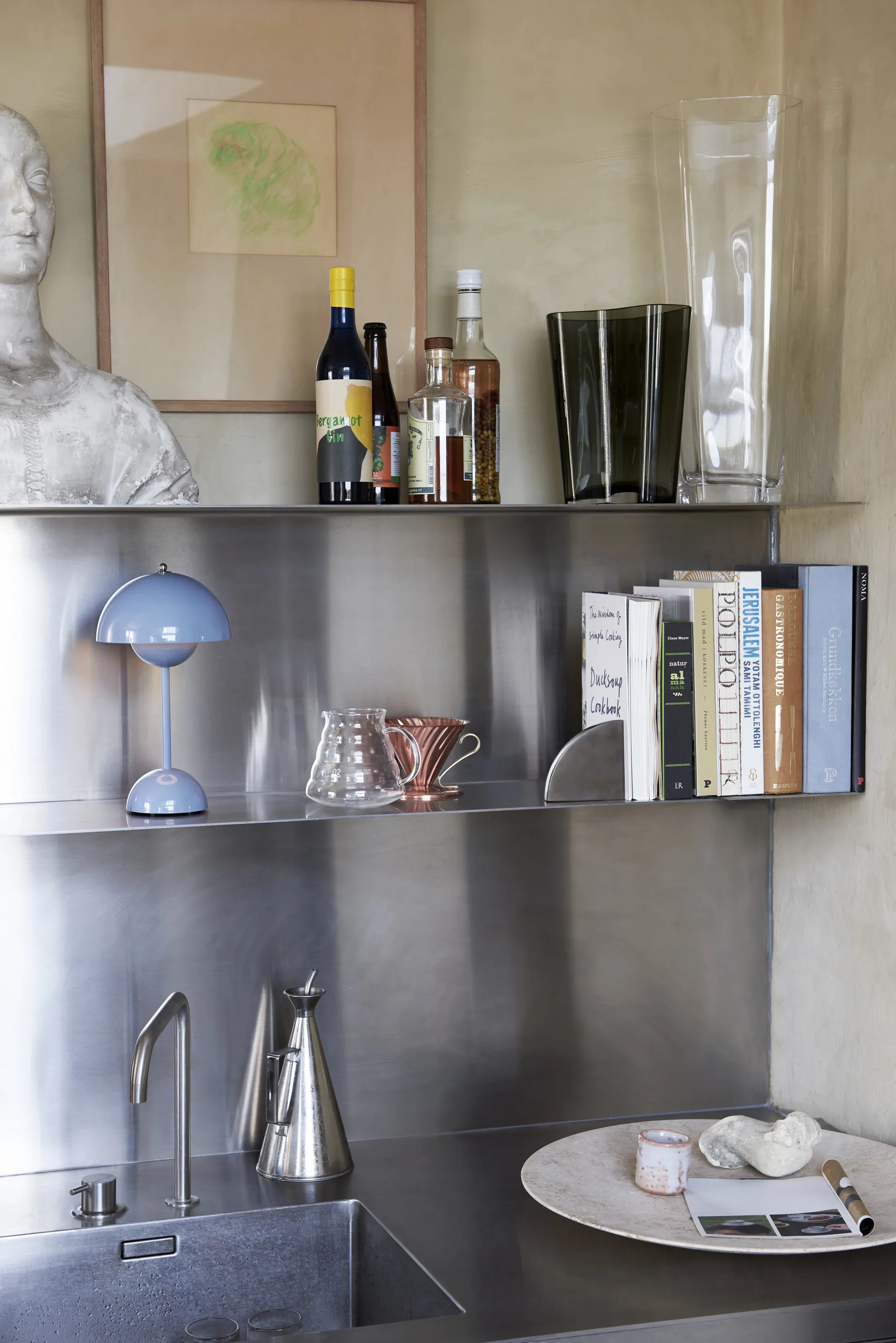 Flowerpot portable Tischleuchte VP9, Light blue &Tradition