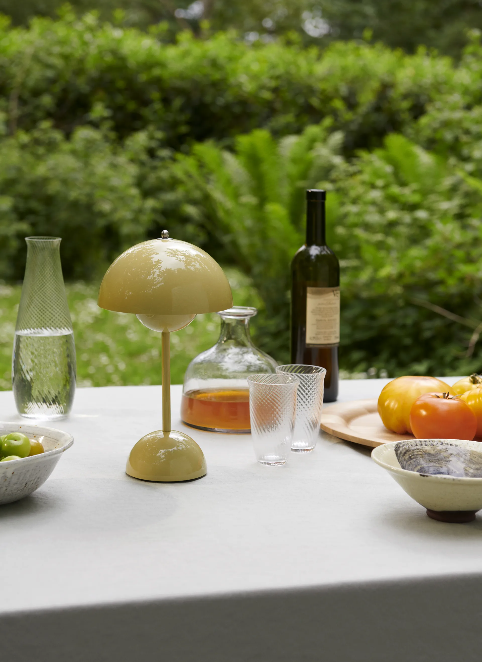 Flowerpot portable Tischleuchte VP9, Pale sand &Tradition