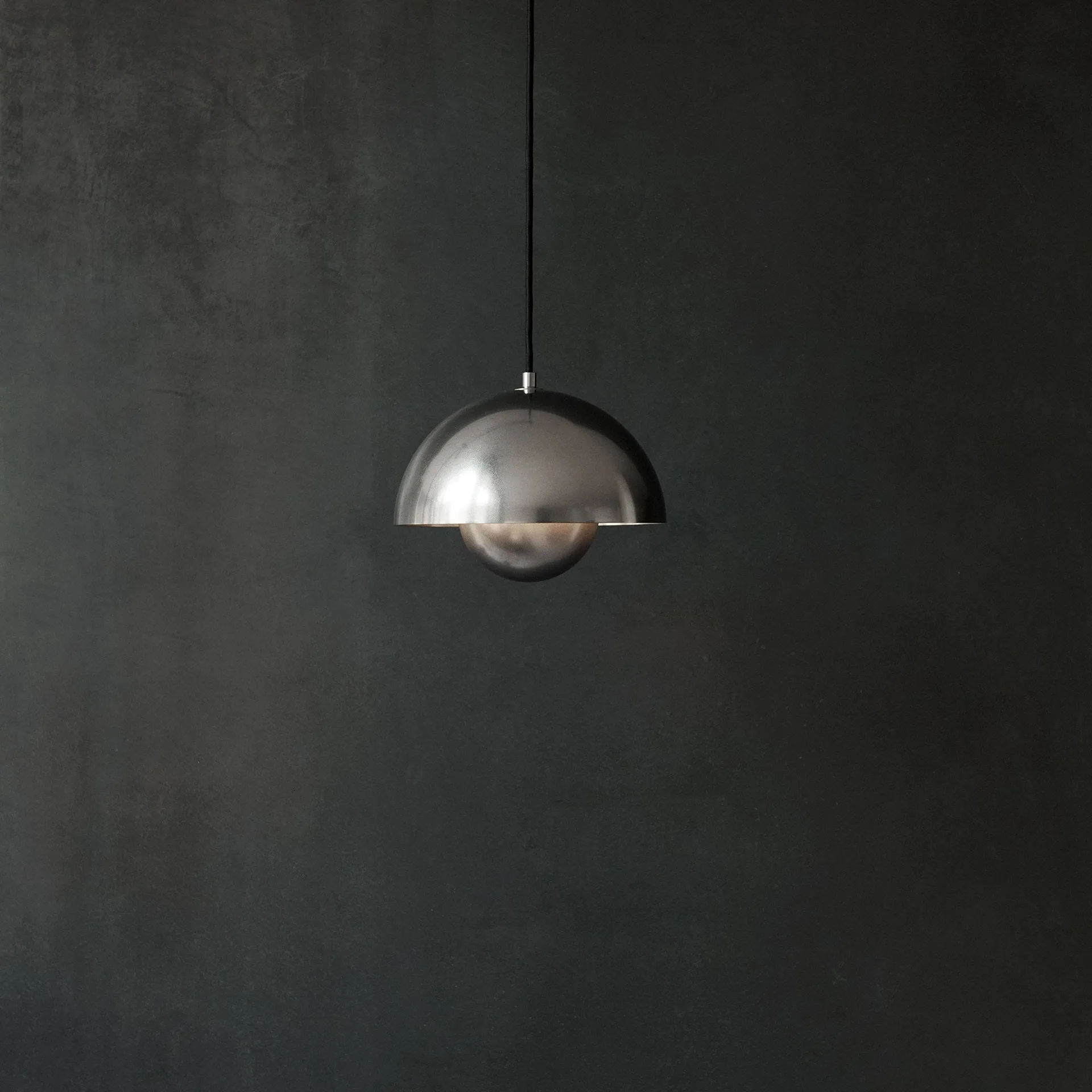 Flowerpot VP1 Pendelleuchte Anniversary Edition, Pewter &Tradition
