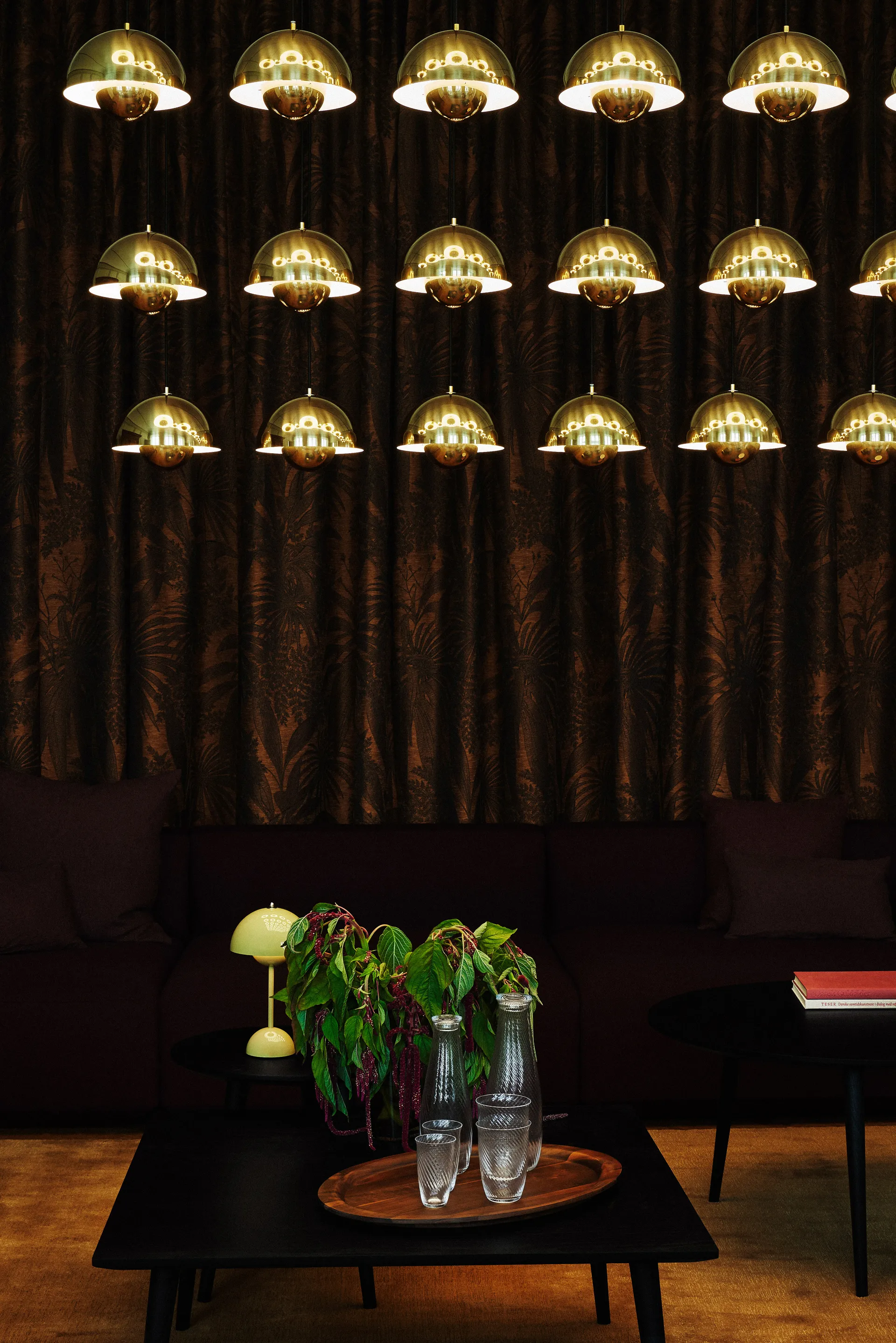 Flowerpot VP1 Pendelleuchte, Messing poliert &Tradition