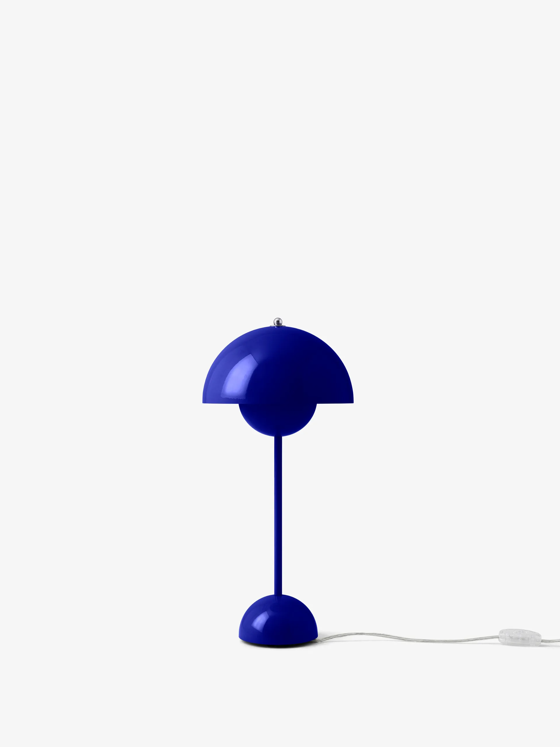 FlowerPot VP3 Tischleuchte, Cobalt blue &Tradition