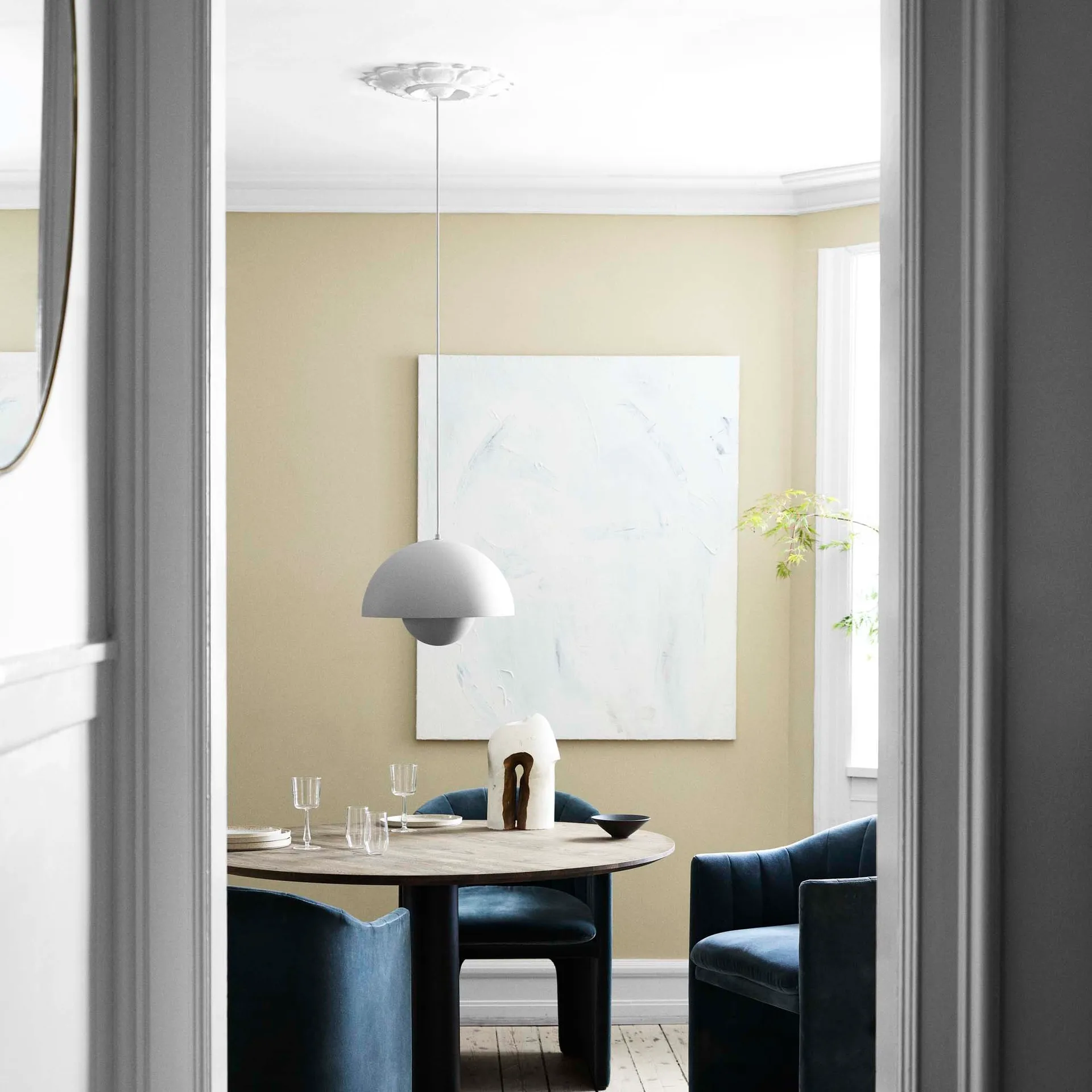 Flowerpot VP7 Pendelleuchte, Hellgrau matt &Tradition