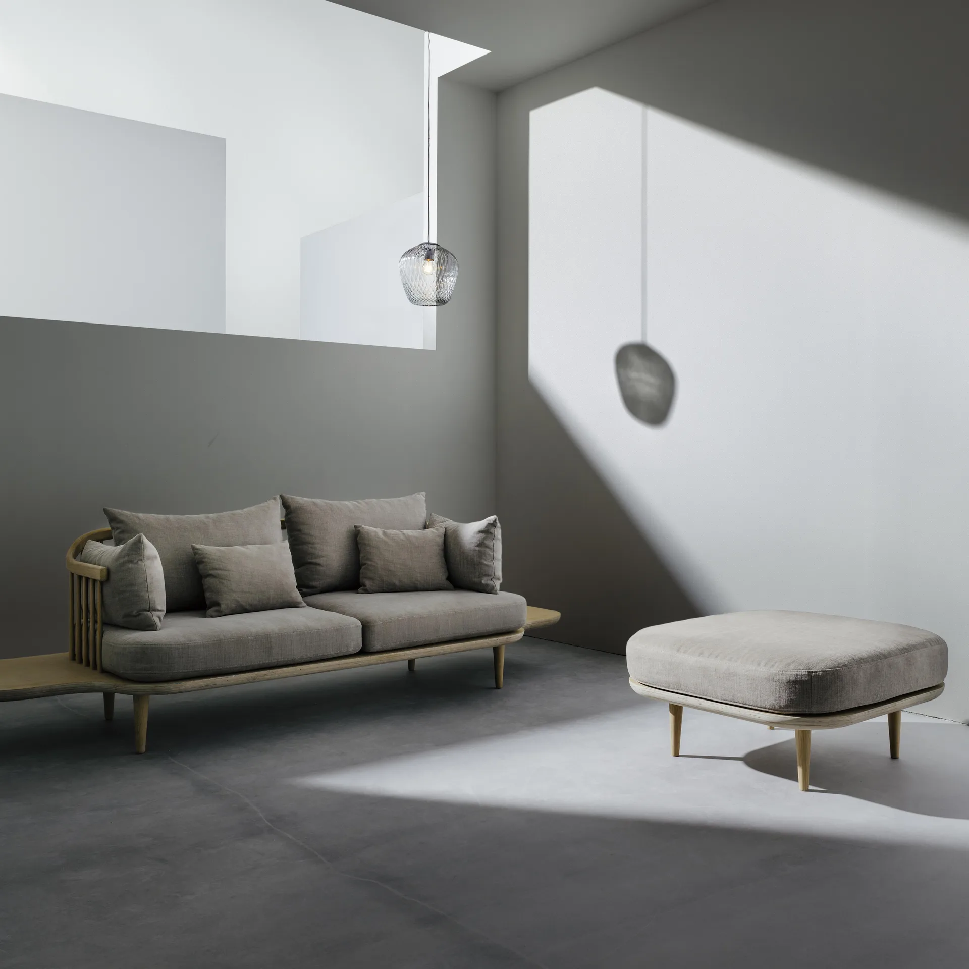 Fly Pouf SC9, Eiche hell geölt + beiger Stoff &Tradition