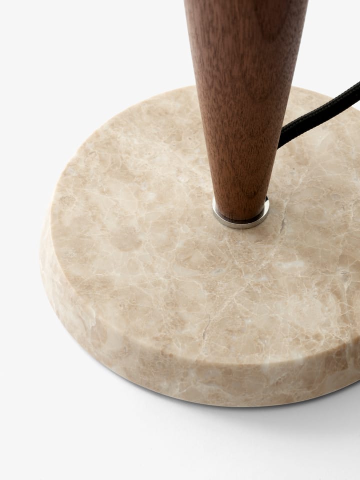 Herman SHY3 Tischleuchte - Walnut & Cream Marble, Textilkabel - &Tradition