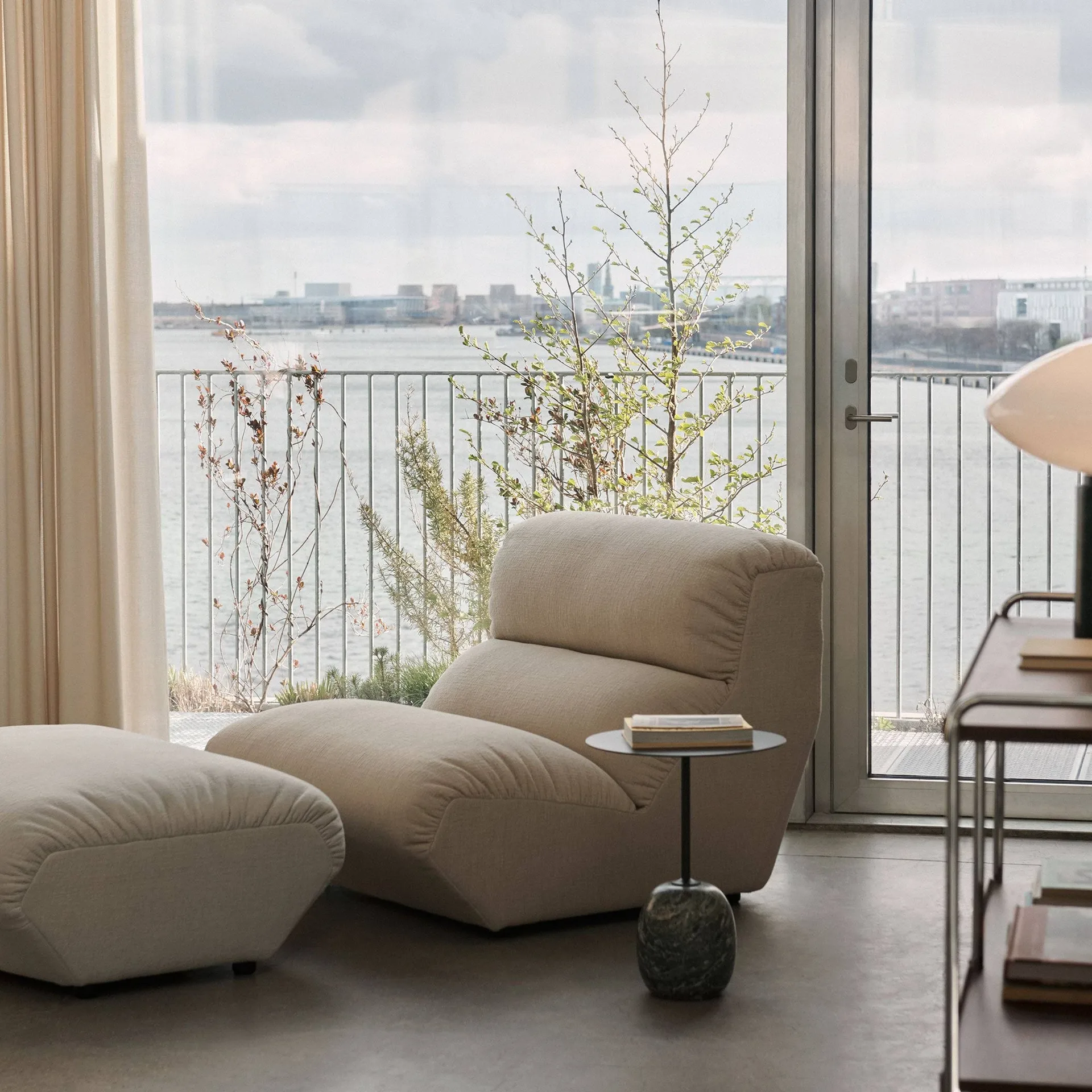 Hi Lo AV56 Sitzpouf, Vidar 0386 &Tradition