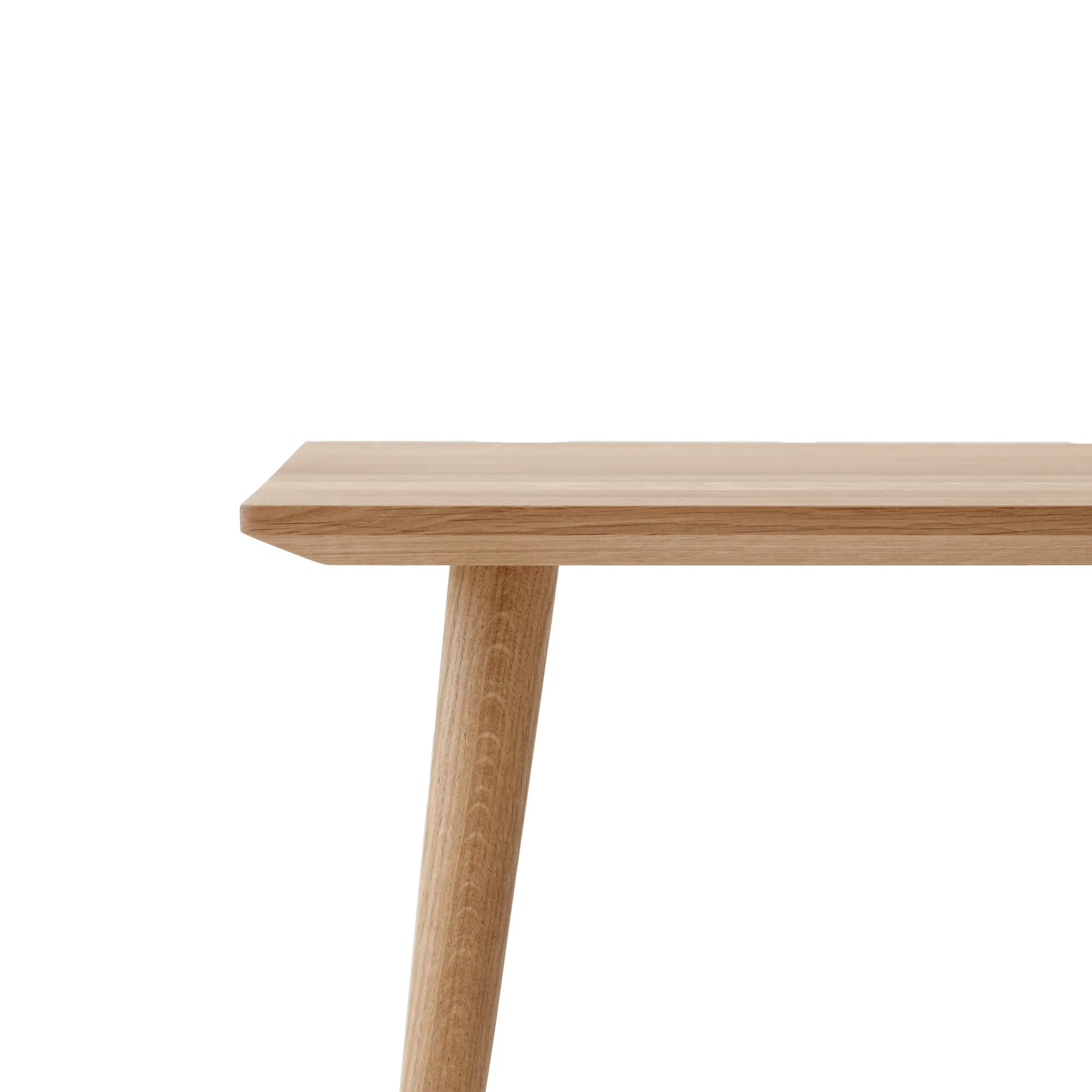 In Between Beistelltisch SK24 90 x 90cm, Eiche geölt &Tradition