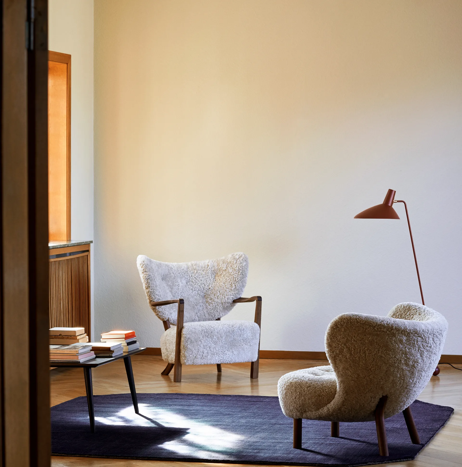 In Between Beistelltisch SK24 90 x 90cm, Eiche rauch geölt &Tradition