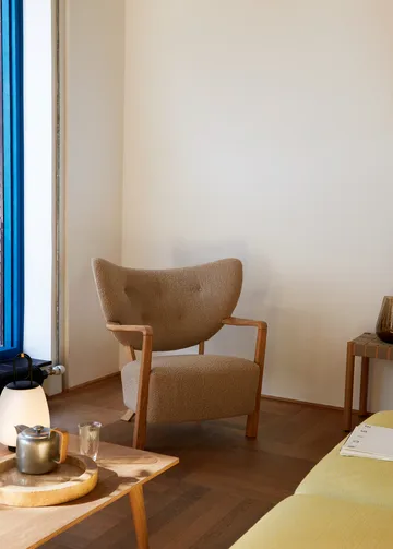 In Between SK23 Beistelltisch 50 x 110cm - Eiche geölt - &Tradition