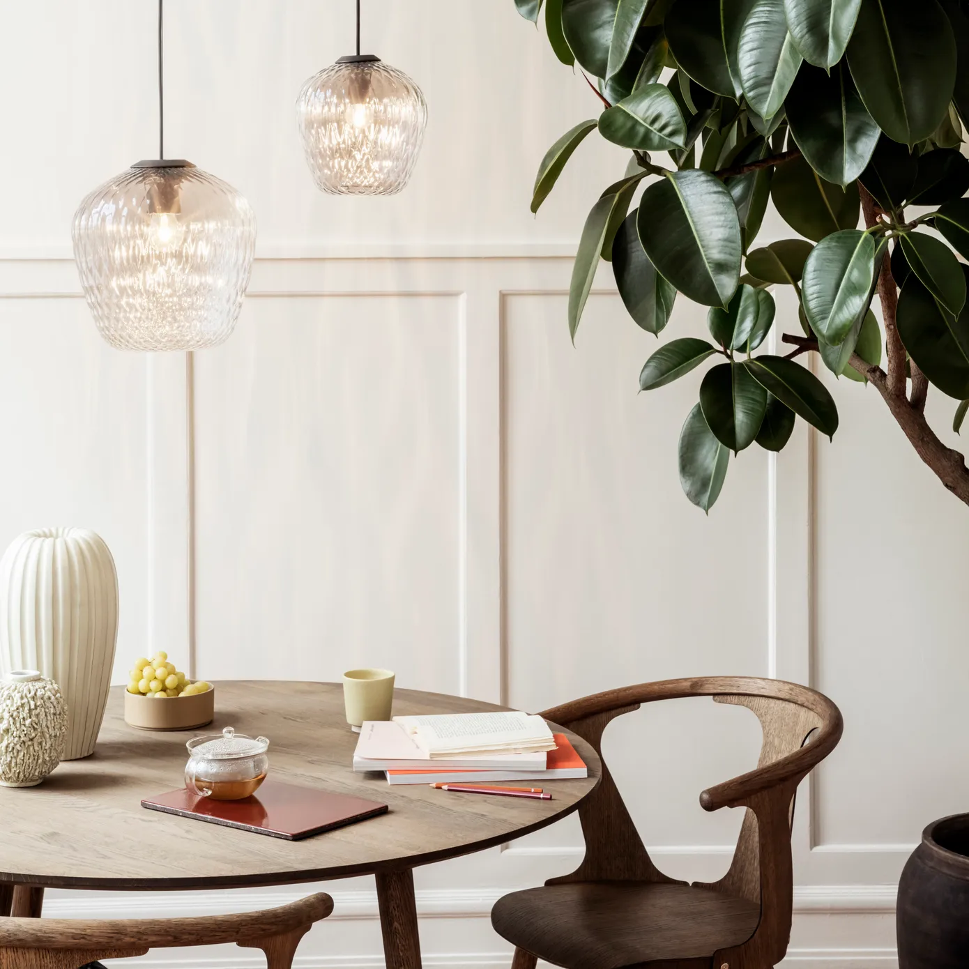 In Between Tisch SK4, Eiche rauch geölt &Tradition