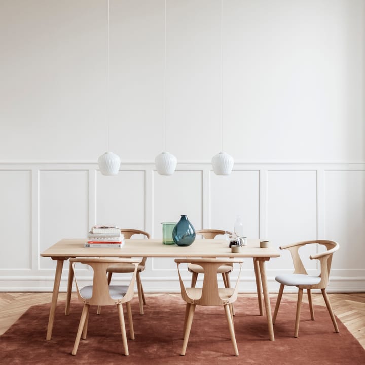 In Between Tisch SK5 - Klarlackierte Eiche - &Tradition