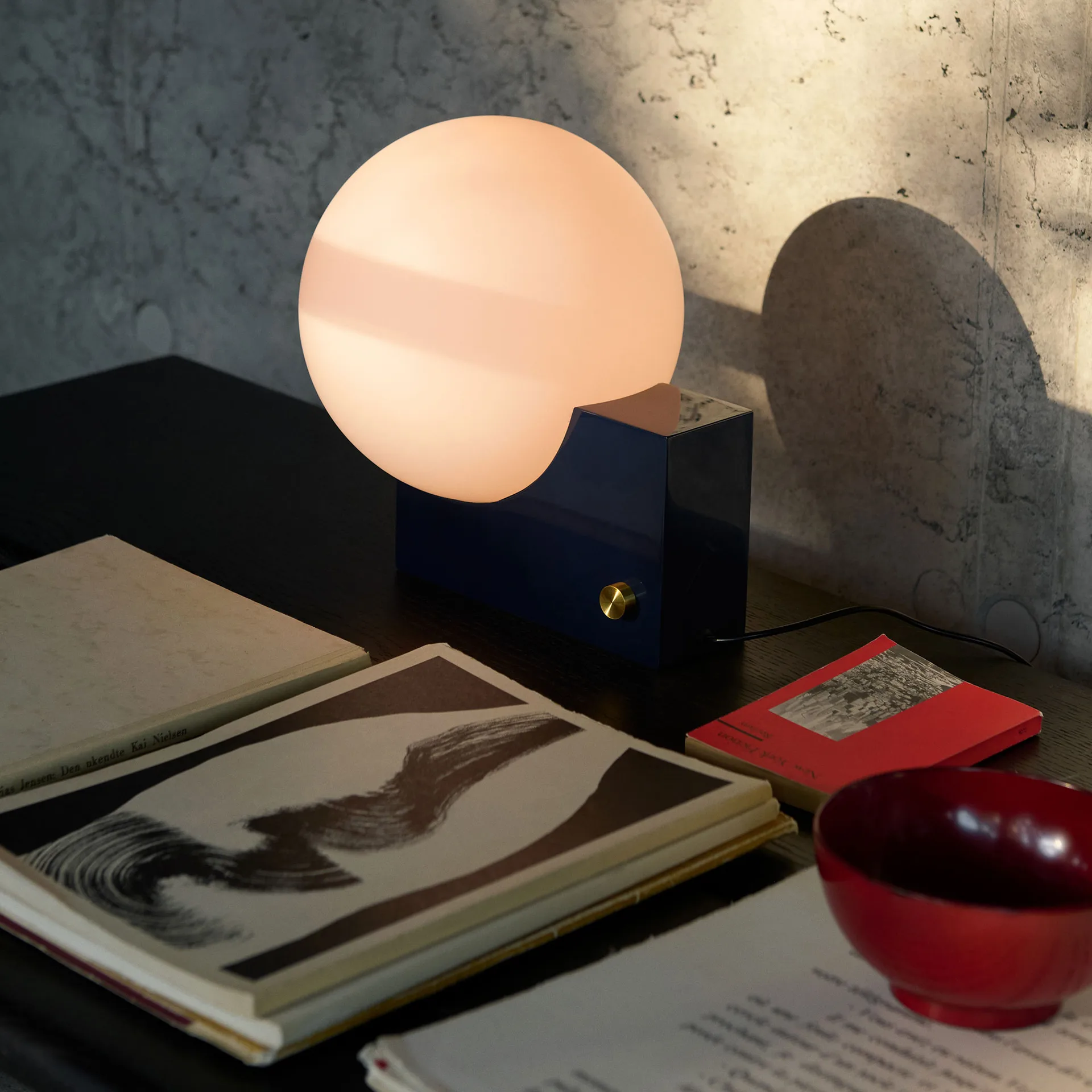 Journey SHY1 Tischleuchte, Steel blue &Tradition