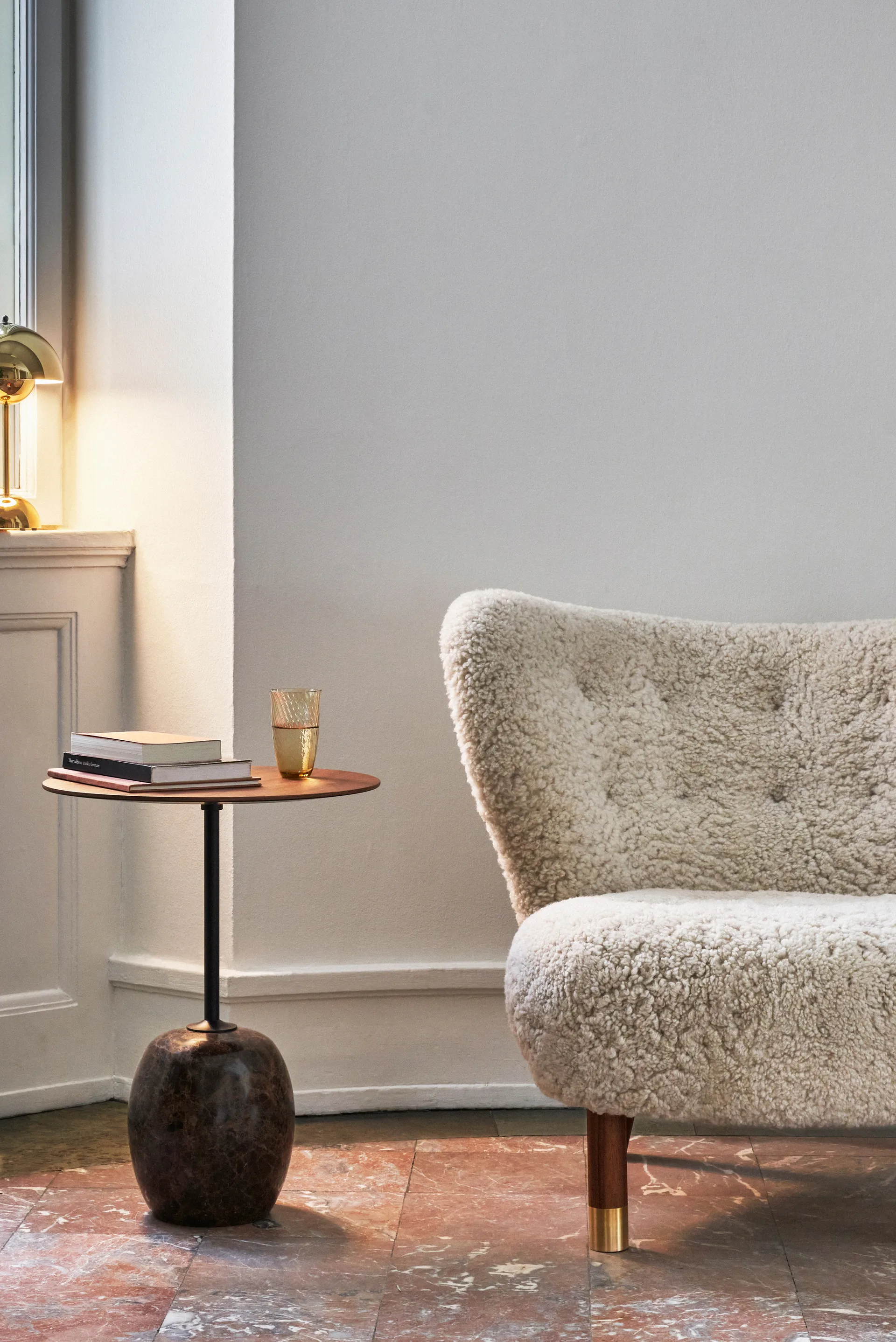 Little Petra VB1 Sessel Limited Edition, Walnuss, Messing-Moonlight &Tradition