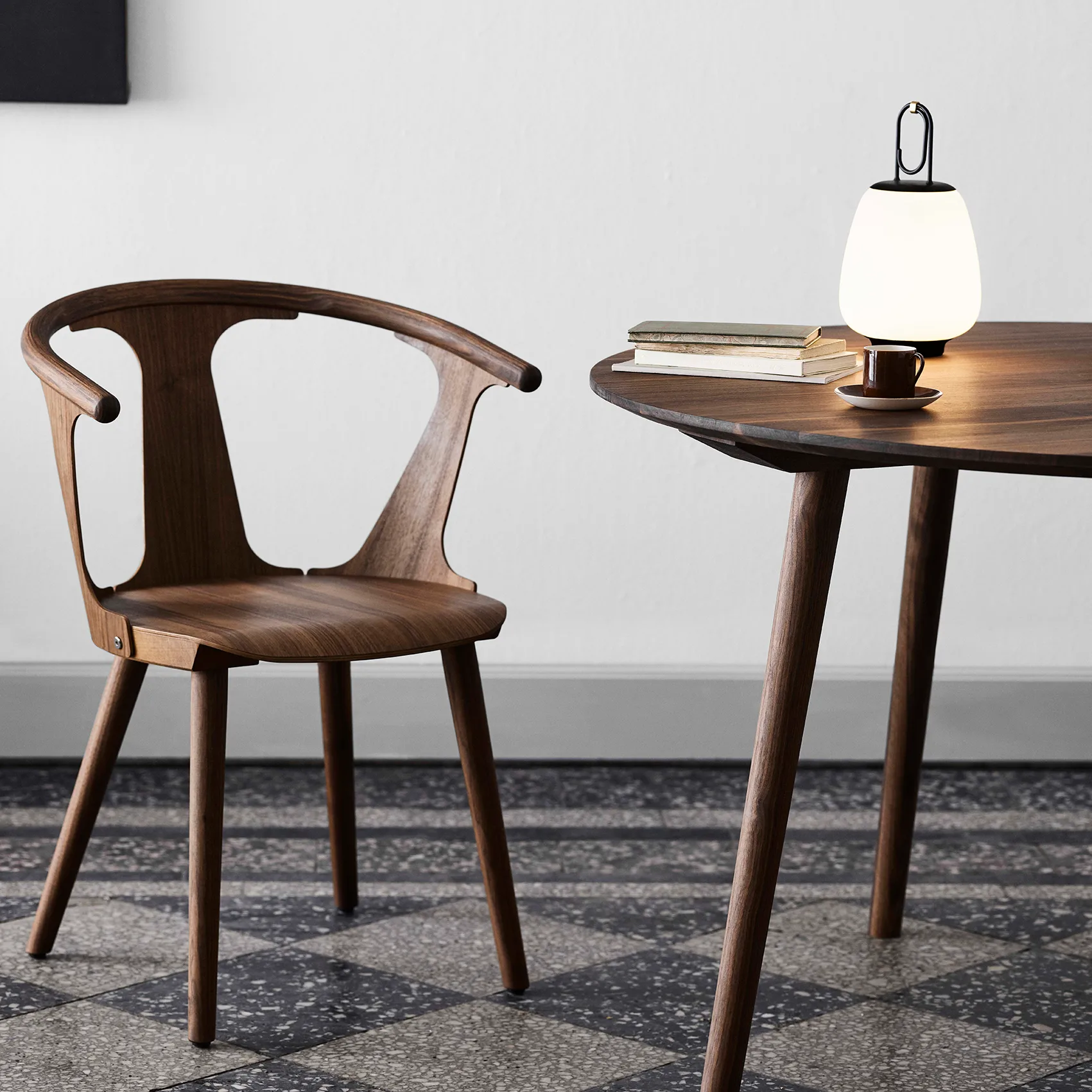 Lucca Tischleuchte SC51, Schwarz &Tradition