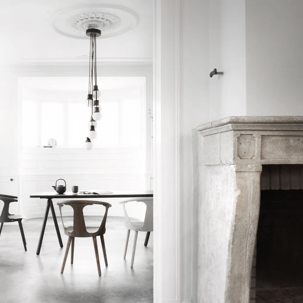 Mass Light NA6 Pendelleuchte, Schwarzer Marmor/weiß, nero marquina &Tradition