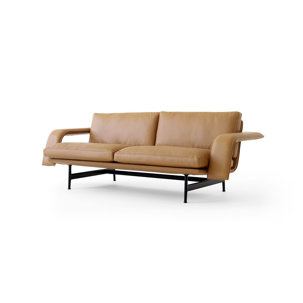 &Tradition Meantime AV30 2-Sitzer Sofa Warm black-Noble leather Cognac