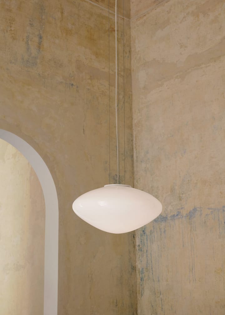 Mist AP20 Pendelleuchte Ø56 cm, White-opal glass &Tradition