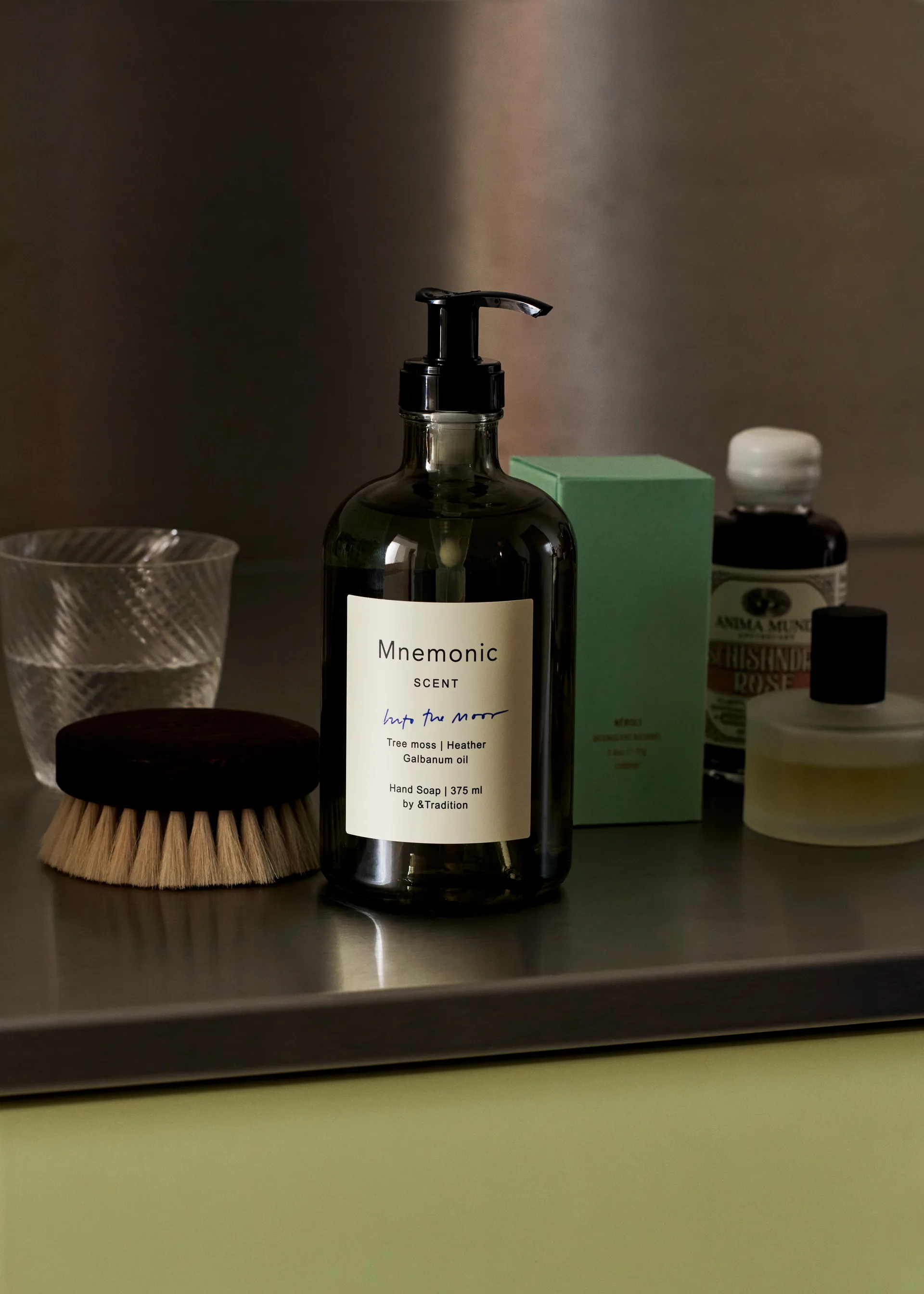 Mnemonic MNC1 Handseife 375 ml, Into the moor &Tradition