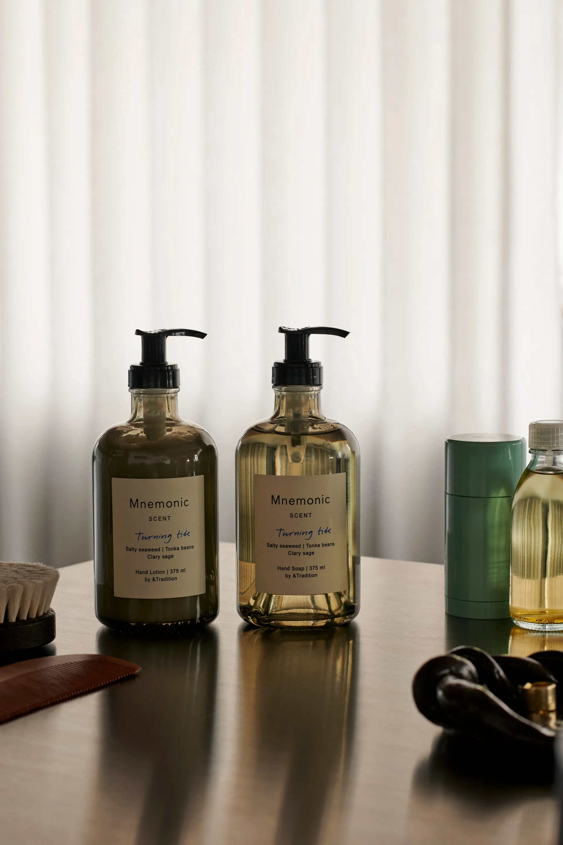 Mnemonic MNC2 Handlotion 375 ml, Turning tide &Tradition