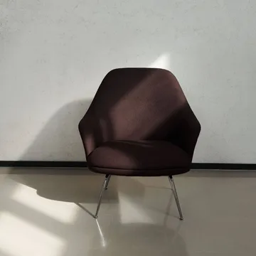Rely HW139 Loungesessel - Saxion 0397-Chrom - &Tradition