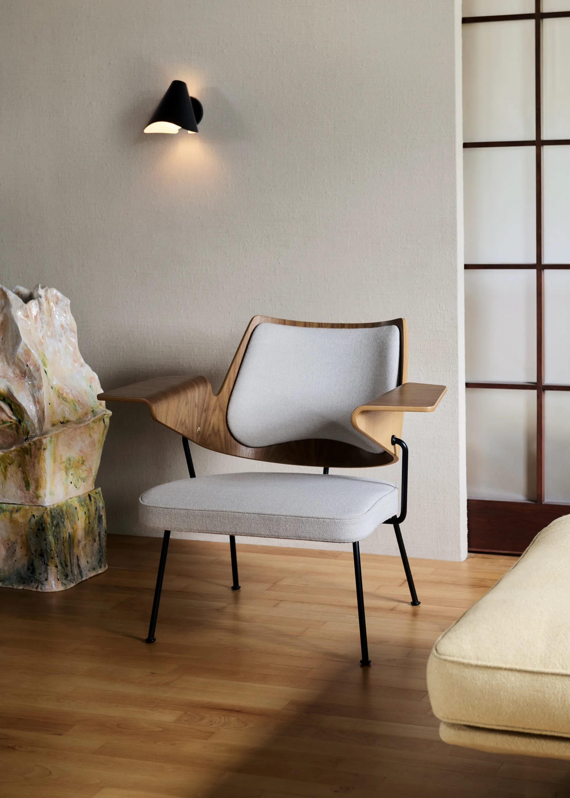 RFH RD8 Lounge-Stuhl, Walnut-Beech-Offwhite &Tradition