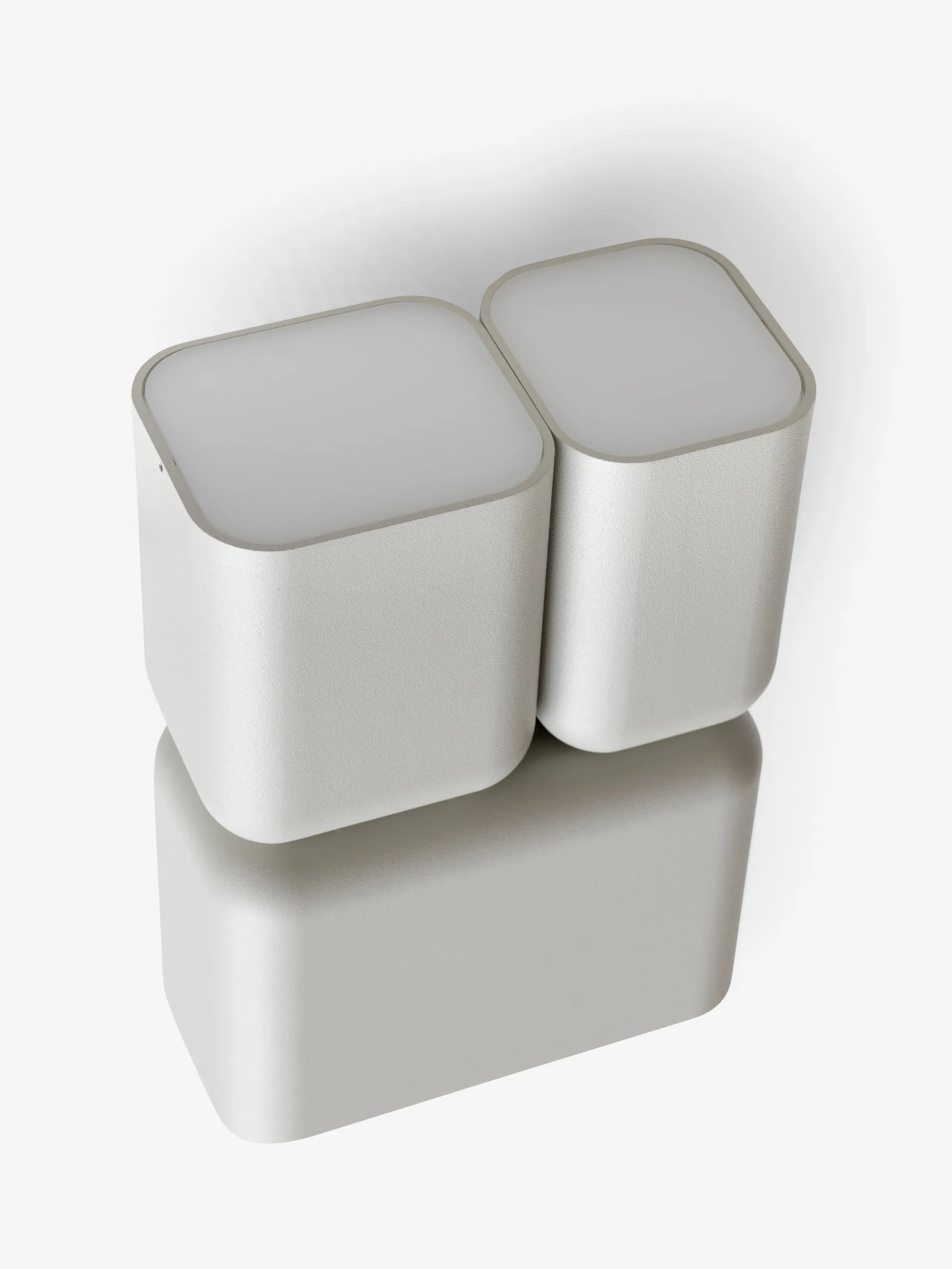 Tabata LN10 Wandleuchte, Silk grey &Tradition