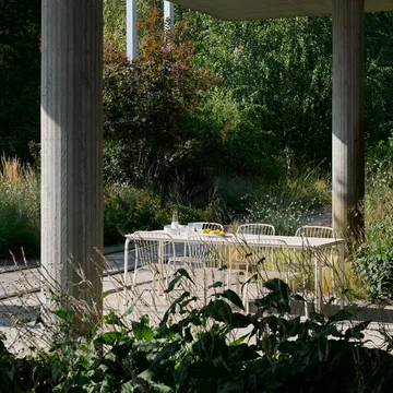 Thorvald Outdoor SC99 Esstisch 220 cm - Ivory - &Tradition