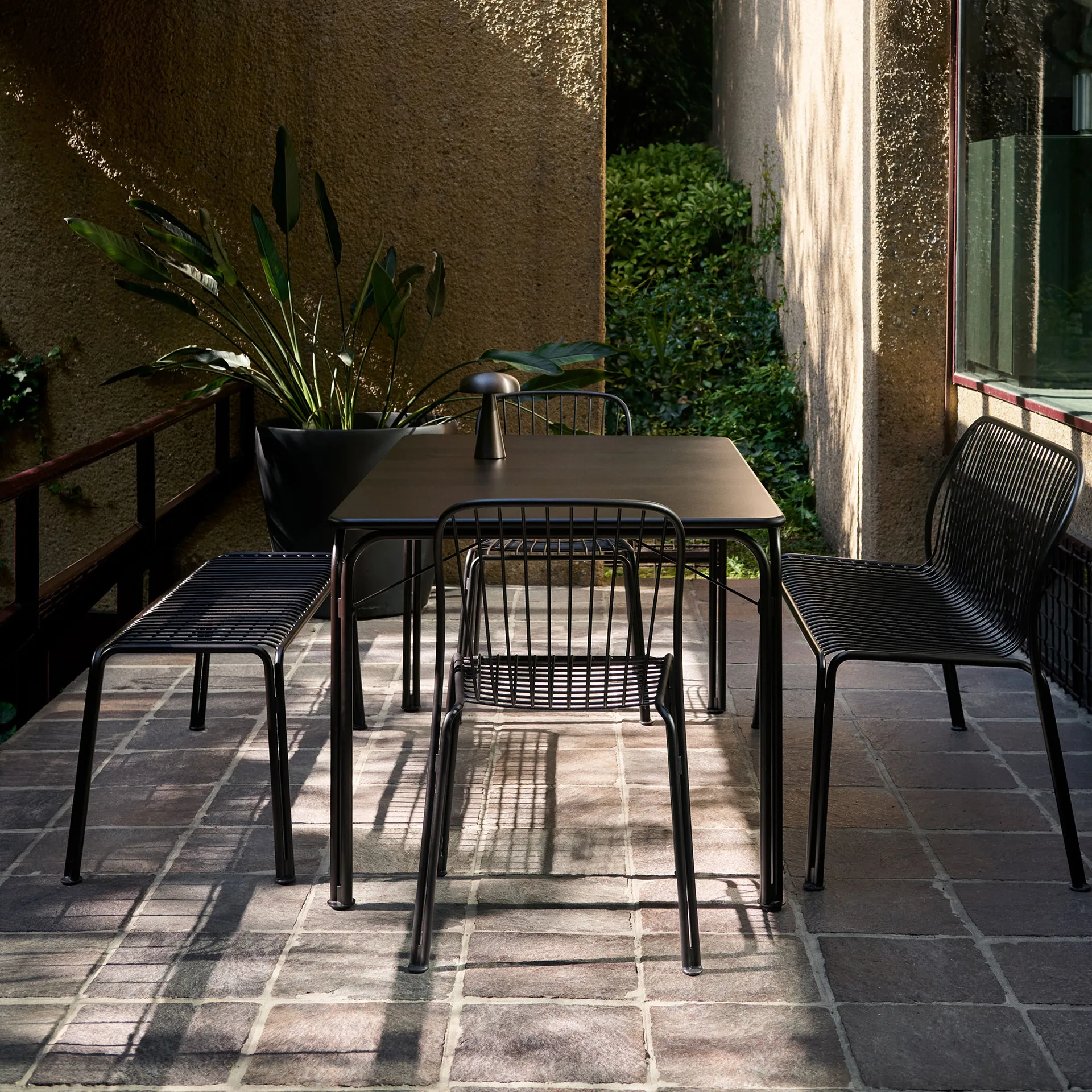 Thorvald SC113 Esstisch, Warm black, 160 cm &Tradition