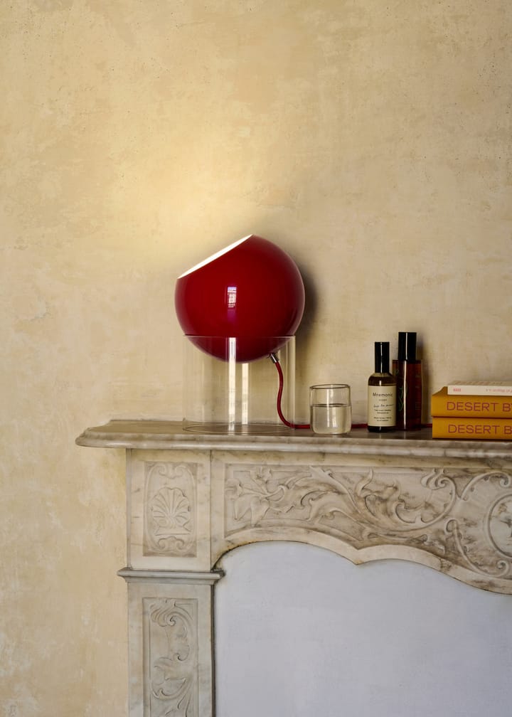 Topan VP13 Tischleuchte 31,5 cm, Clear-vermilion red &Tradition