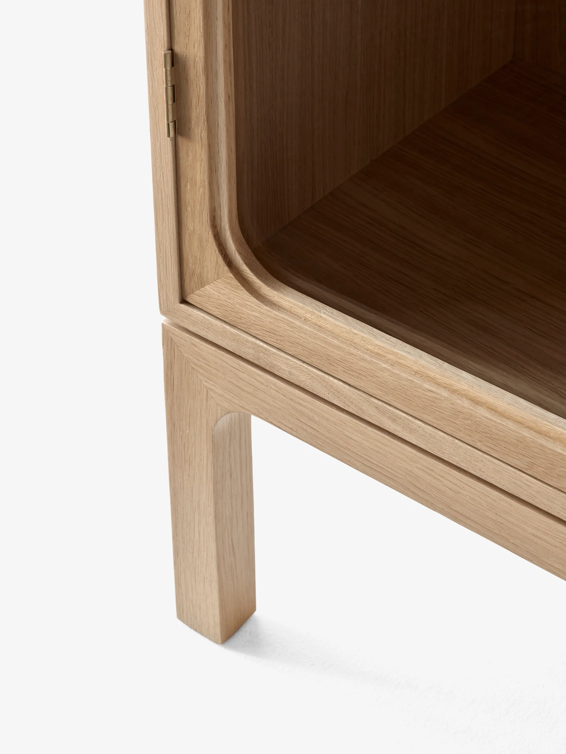 Trace SC87 Vitrinenschrank 50x192x40cm, Natural natural oak &Tradition