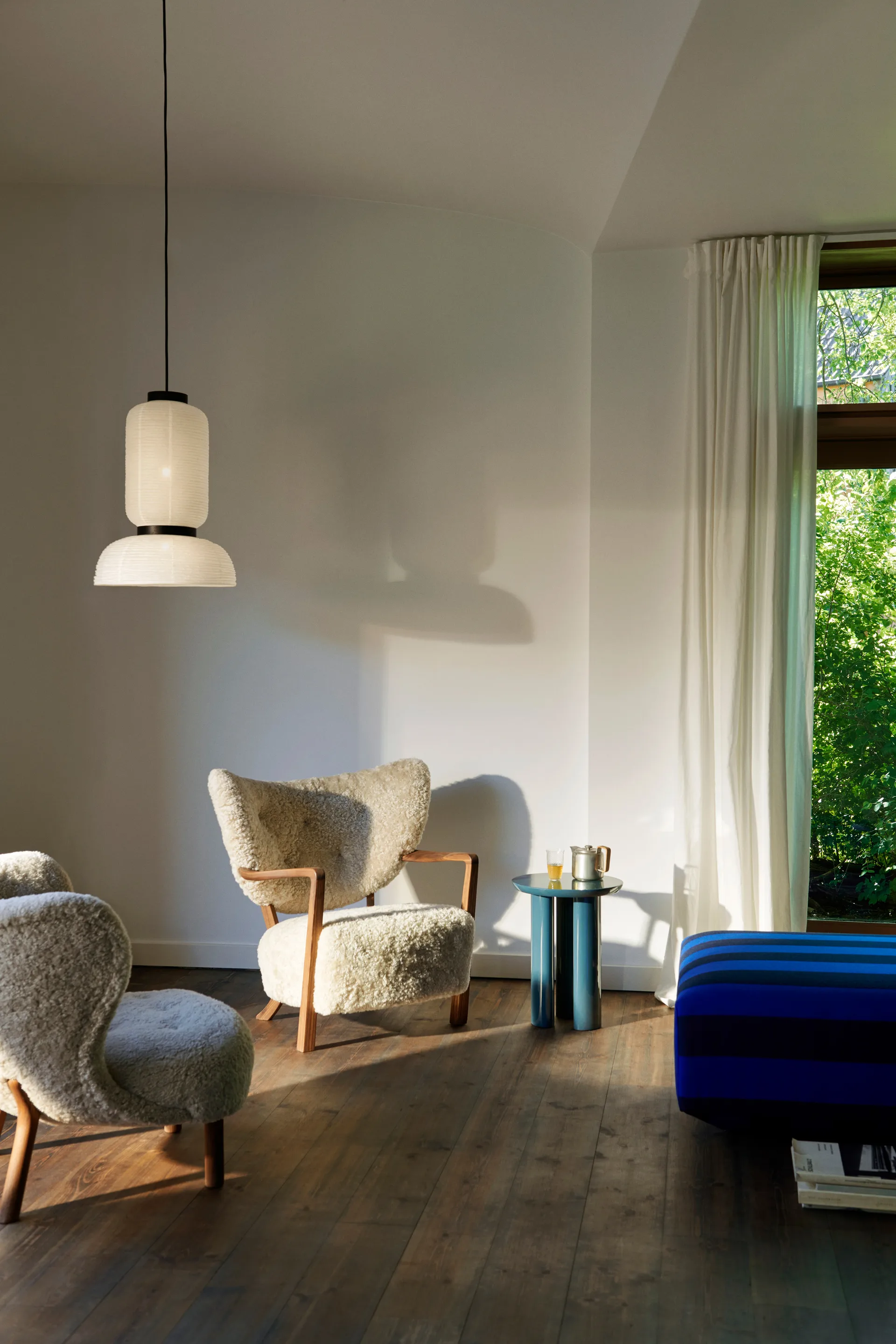 Tung JA3 Beistelltisch, Steel Blue &Tradition