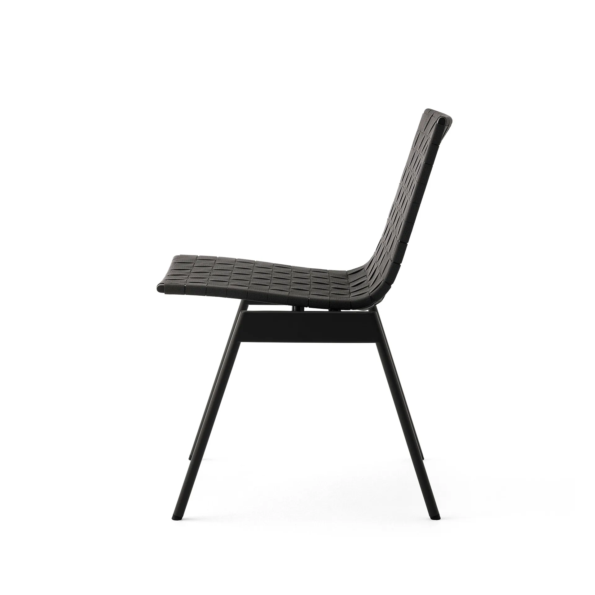 Ville Outdoor AV33 Stuhl, Warm black &Tradition