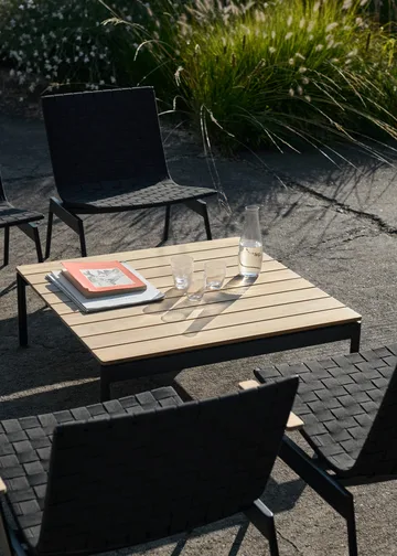 Ville Outdoor AV50 Couchtisch - Warm black-teak - &Tradition