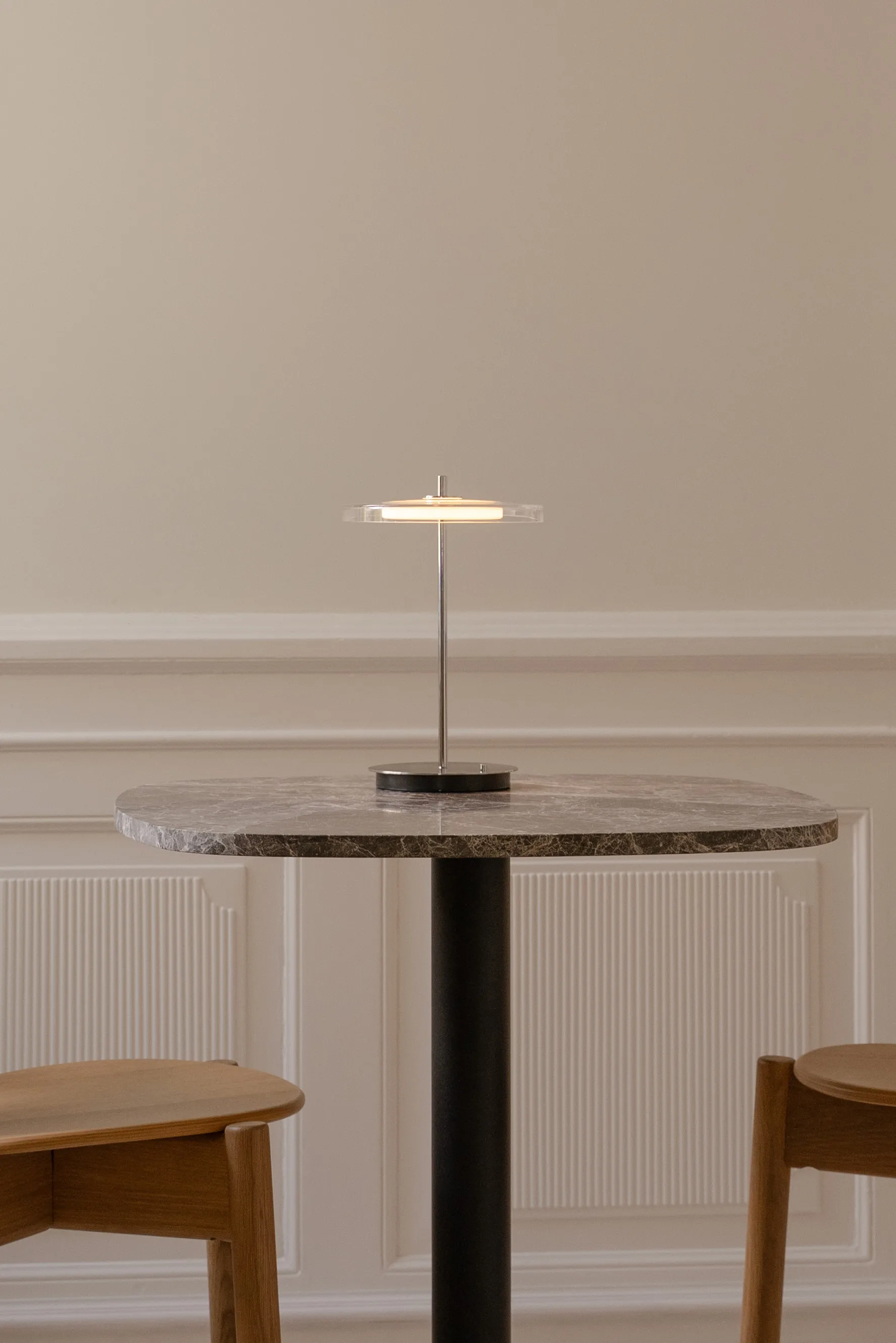 Asteria Move Tischleuchte, Glass-polished steel Umage