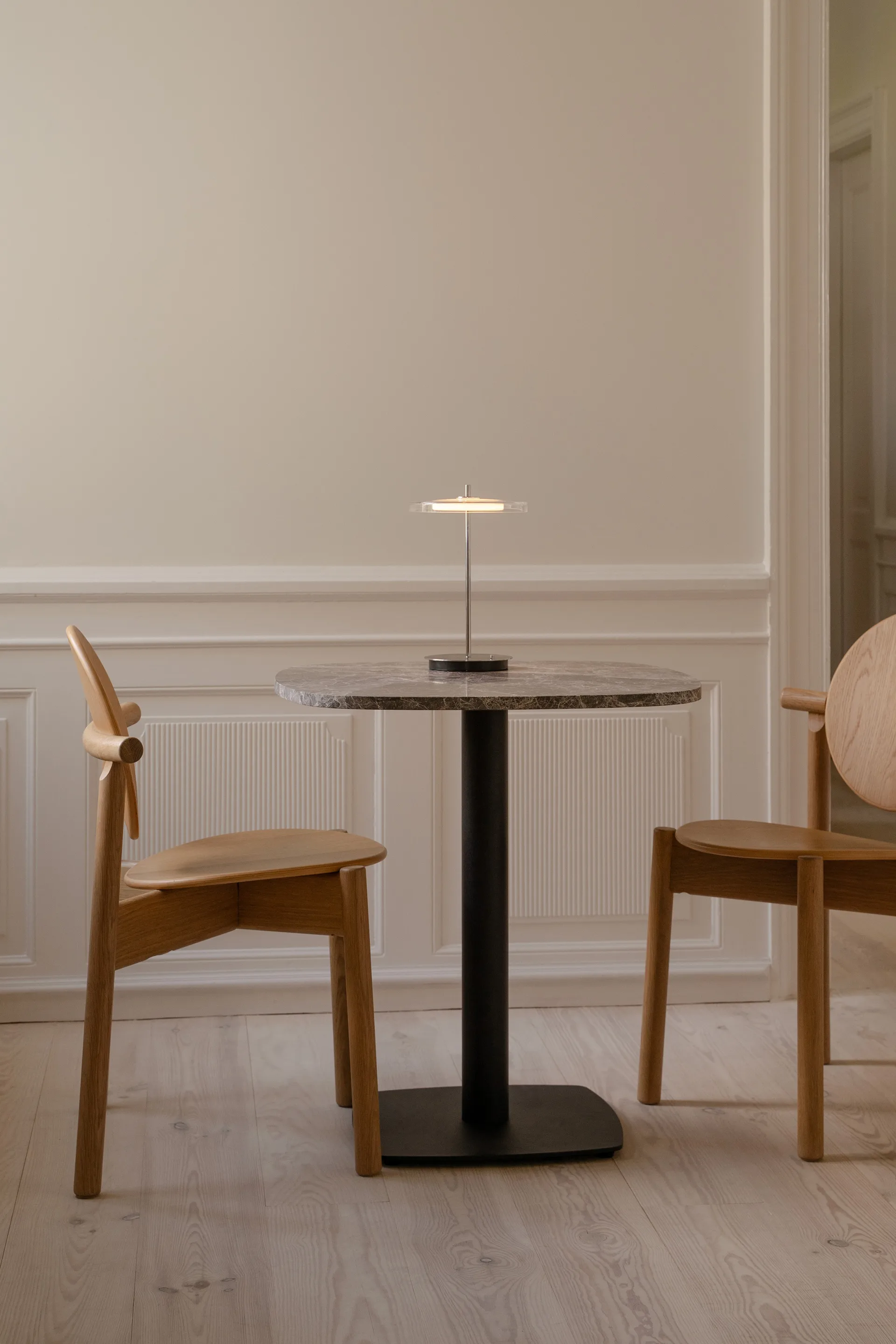Asteria Move Tischleuchte, Glass-polished steel Umage
