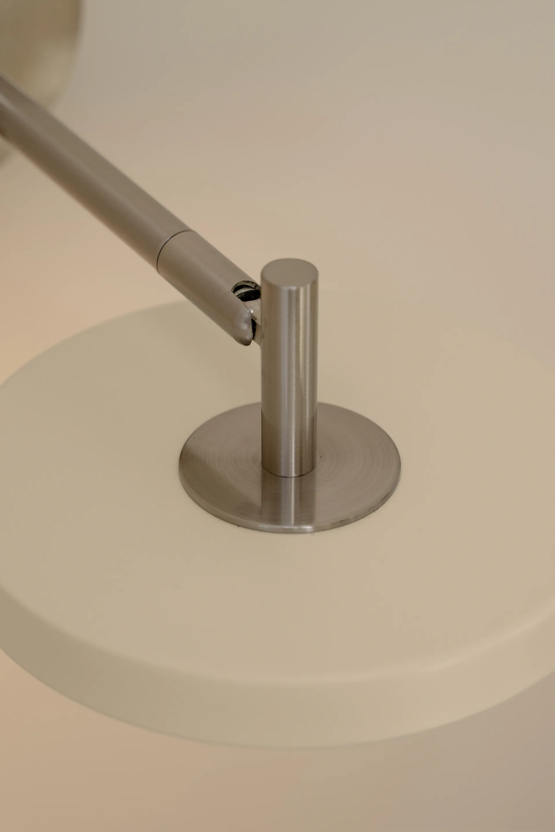 Asteria Wall Wandleuchte, Short, Pearl white-chrome Umage