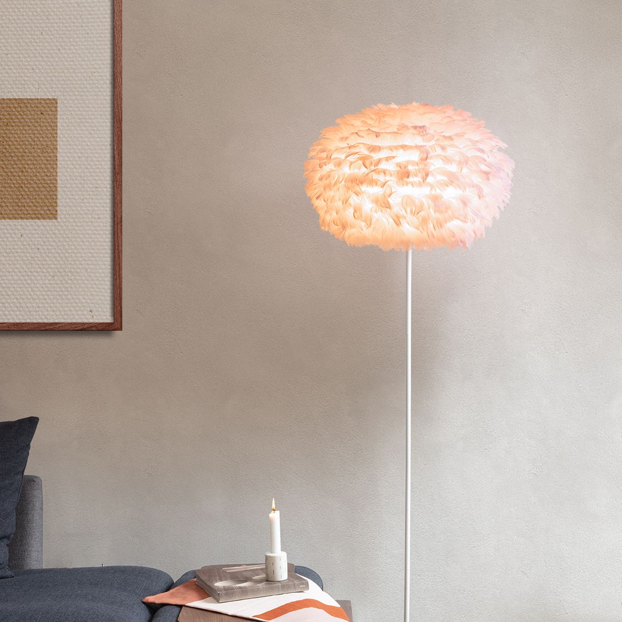 Eos feather lamp light pink by Umage