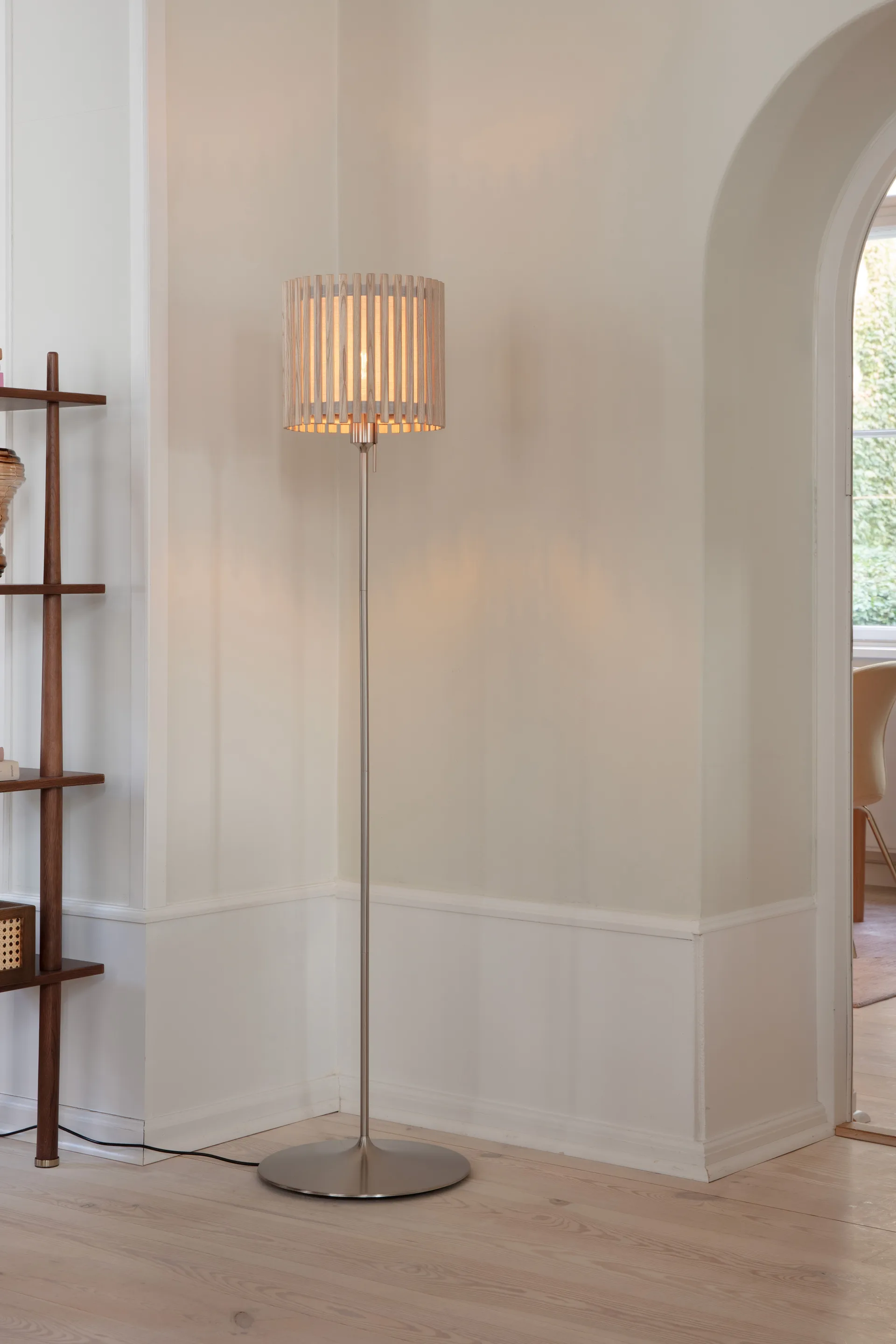Komorebi Stehleuchte medium, Square oak-Eiche-Gebürsteter Stahl Umage