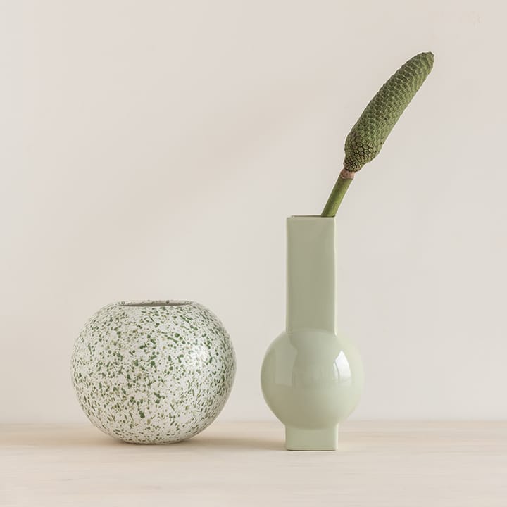 Livio Vase 31 cm - Sea foam green - URBAN NATURE CULTURE